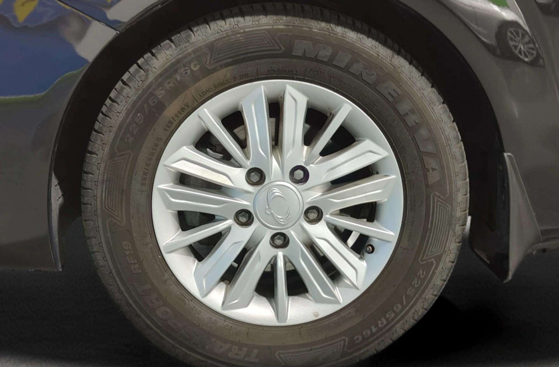 SsangYong Rodius 2.0 e-Xdi Premium 7 plazas - foto 34