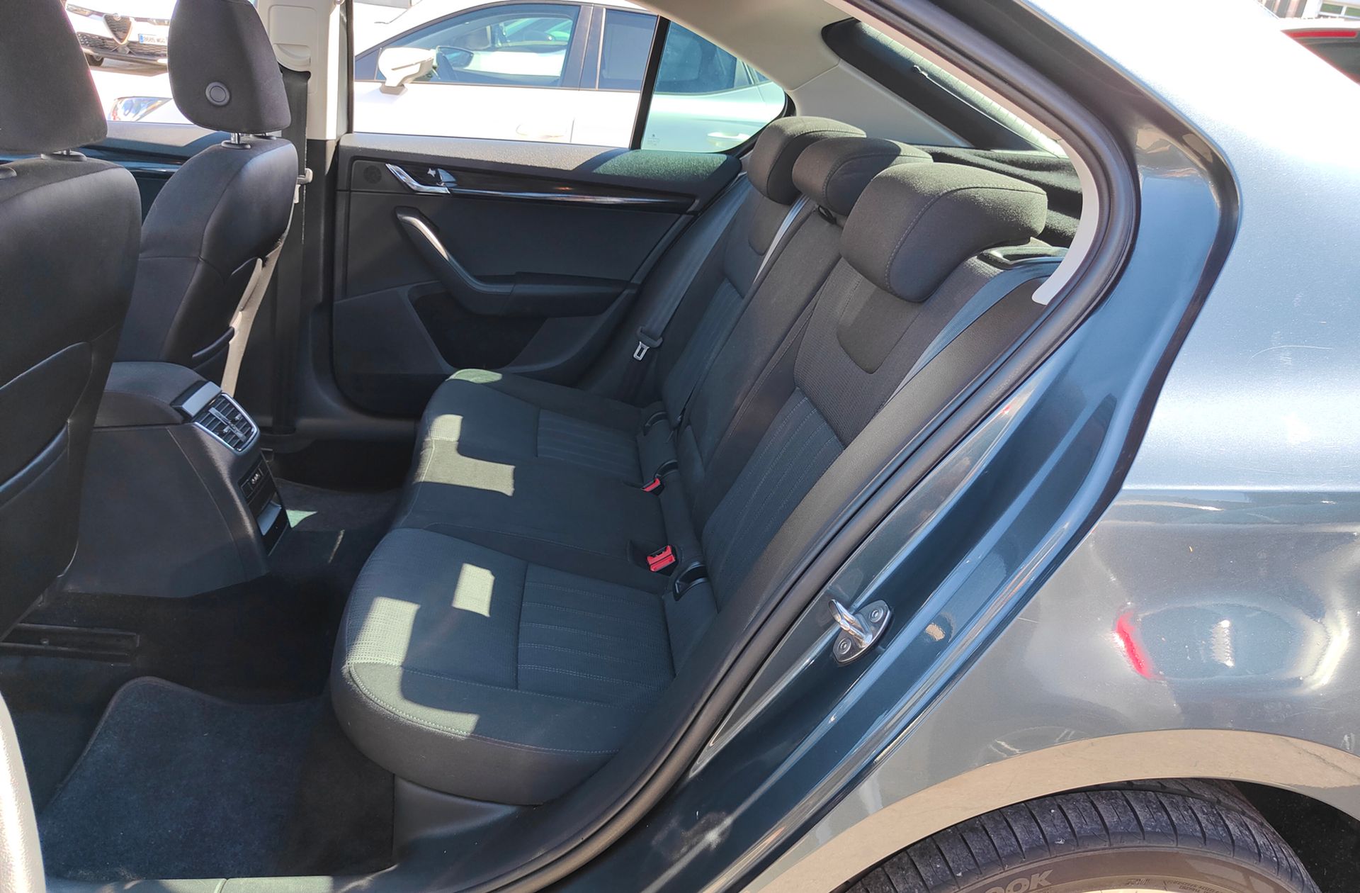 Škoda Octavia 1.5 TSI Style - foto 13