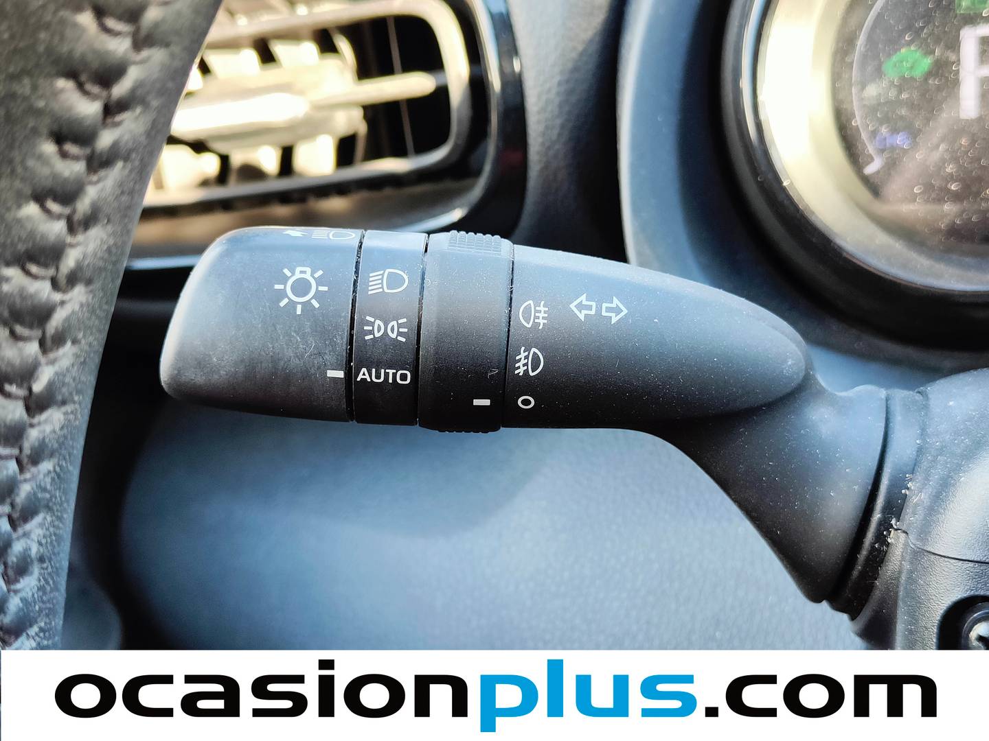 Acabados Toyota Yaris Toyota Yaris 120H Style (116 CV)