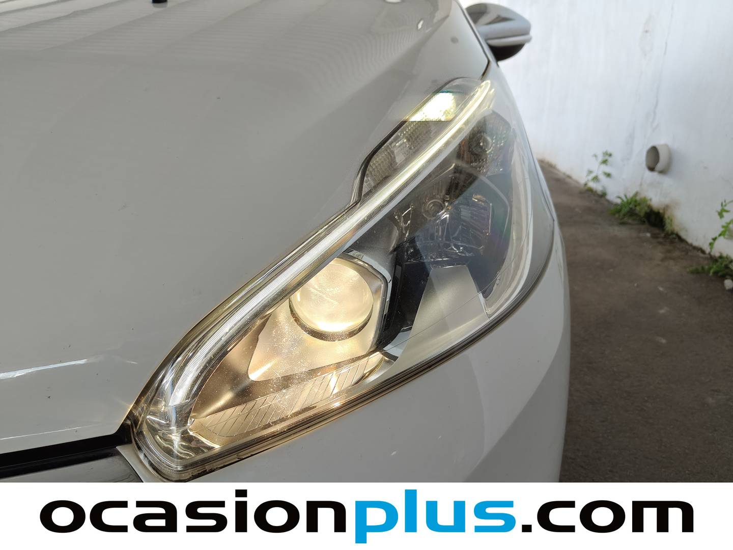 Foto Peugeot 208 Peugeot 208 BlueHDi 100 Allure (100 CV)