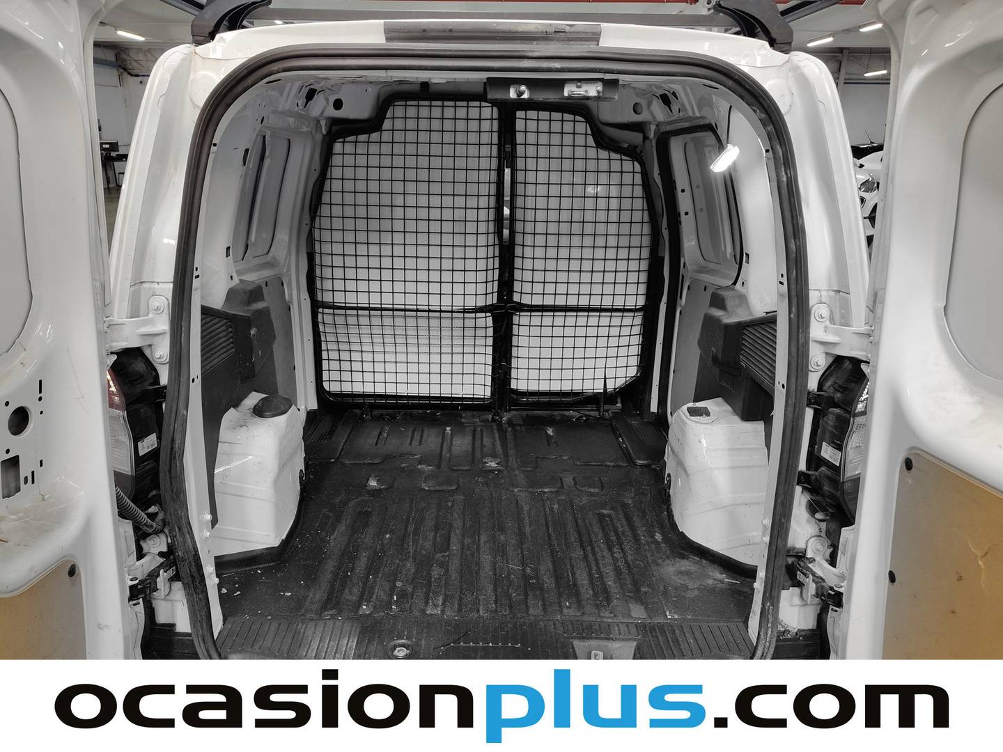 Foto asientos traseros Ford Transit Courier Ford Transit Courier Furgon 1.5 TDCI Trend (100 CV)