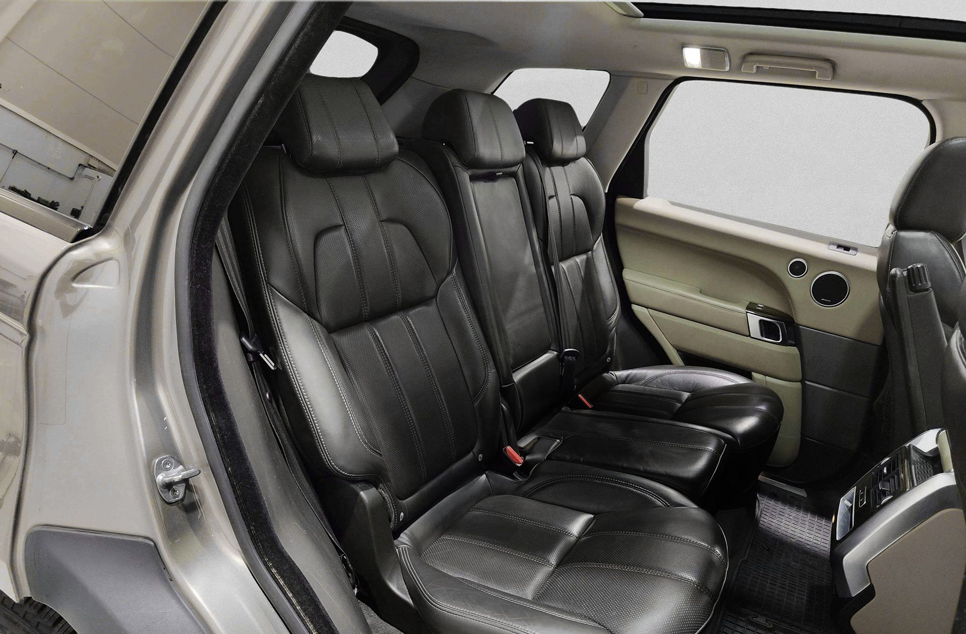 Land Rover Range Rover Sport 3.0 TDV6 SE - foto 23