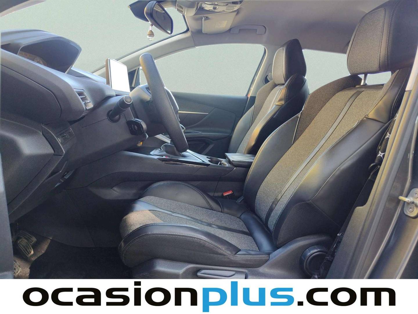 Foto asientos delanteros Peugeot 5008 Peugeot 5008 PureTech 130 S&S Allure (130 CV)