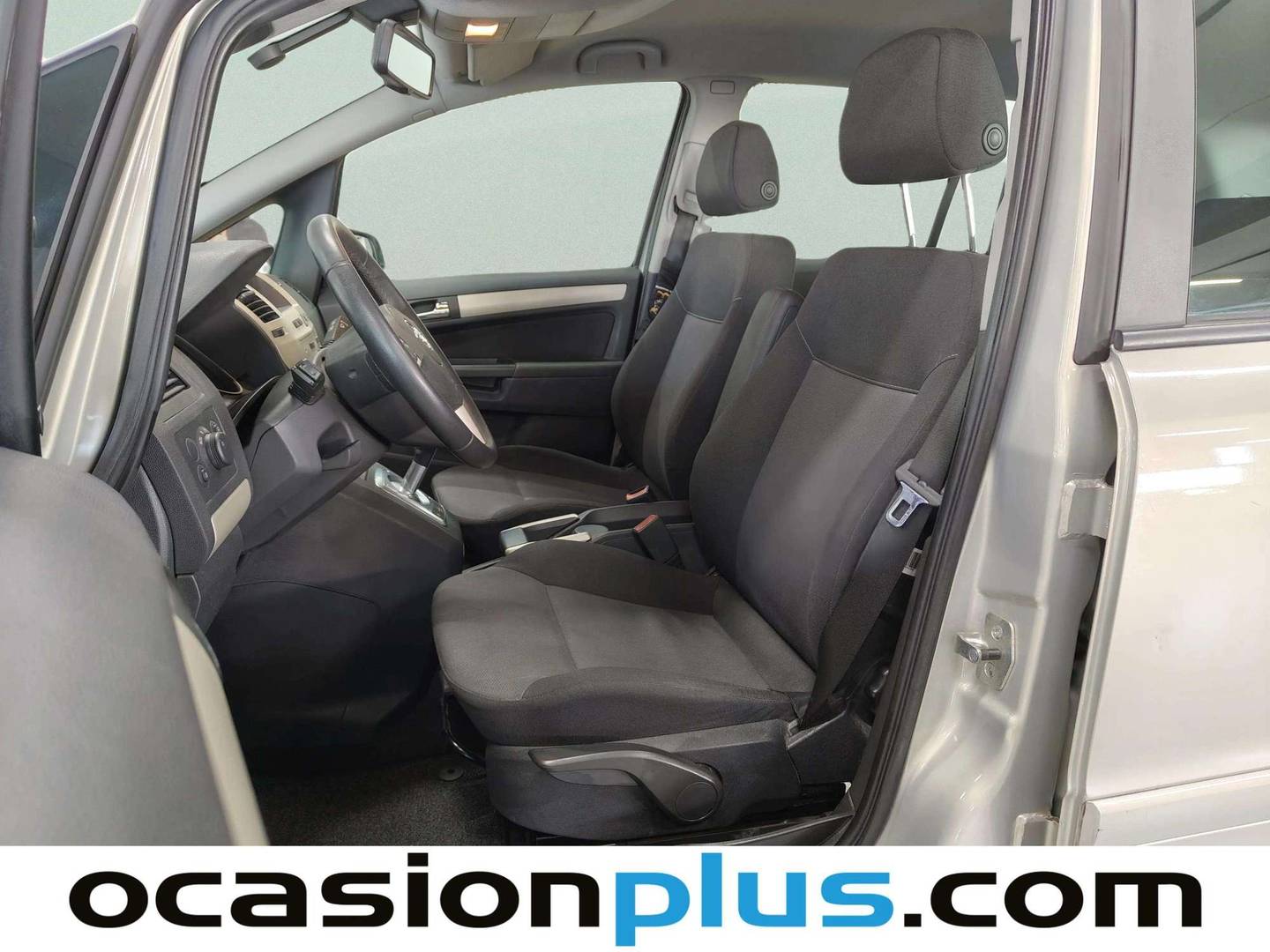 Foto asientos delanteros Opel Zafira Opel Zafira 1.8 16v Enjoy Easytronic (140 CV) 7 Plazas
