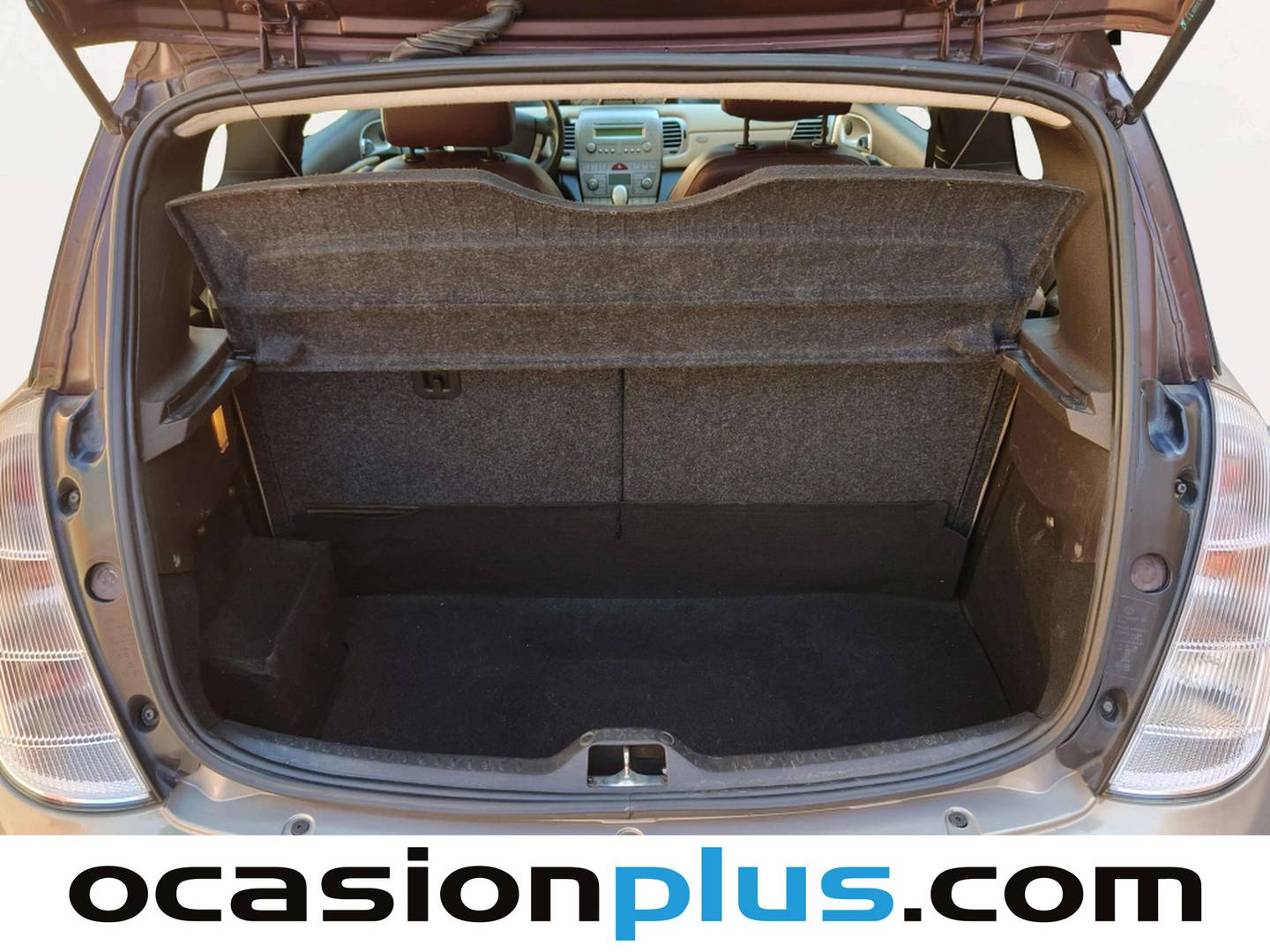 Fotos maletero Lancia Ypsilon Lancia Ypsilon 1.4 8v Oro (77 CV)