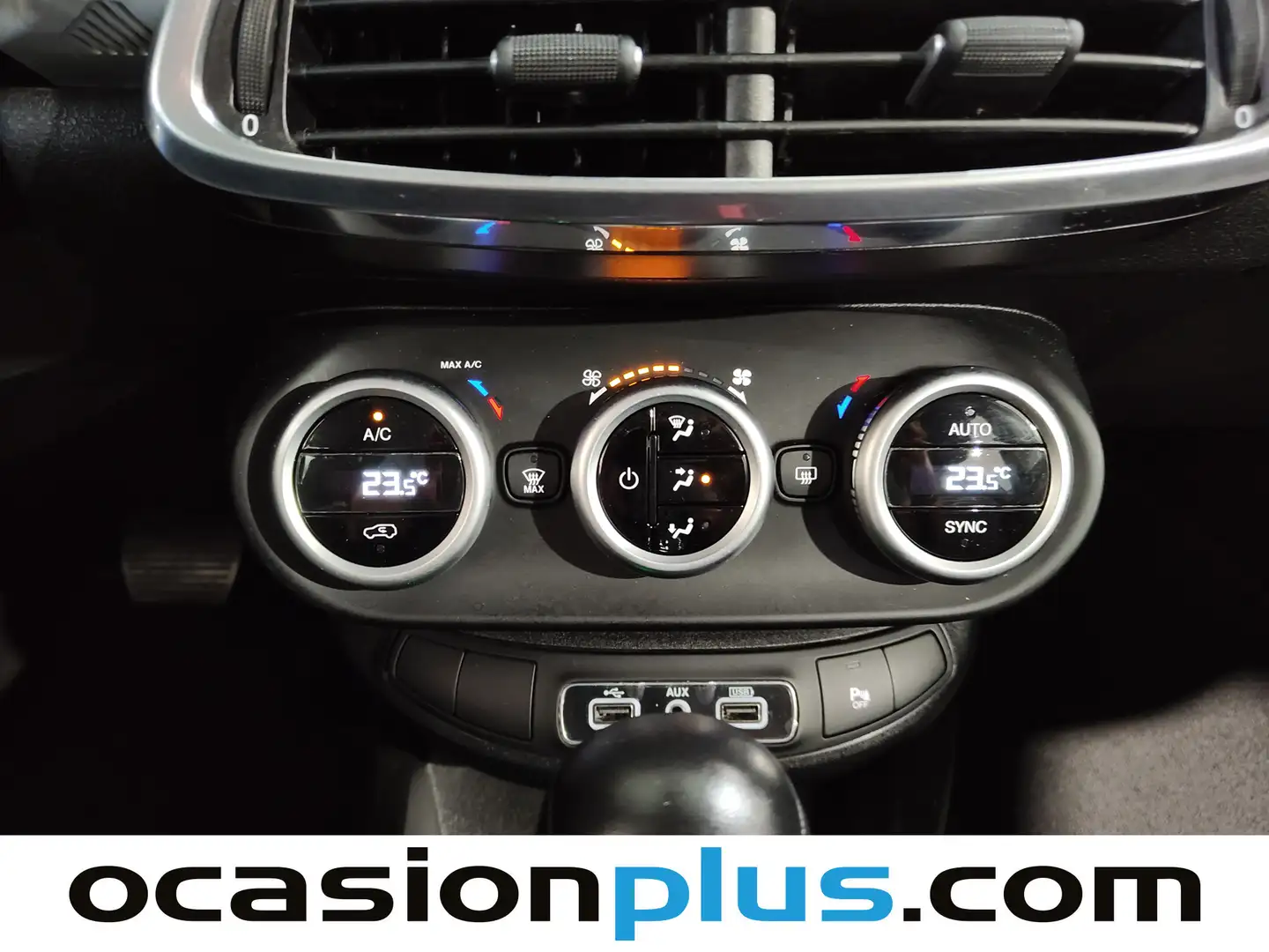 Foto Fiat 500X Fiat 500X 1.6 MultiJet City Cross 4x2 DCT (120 CV)