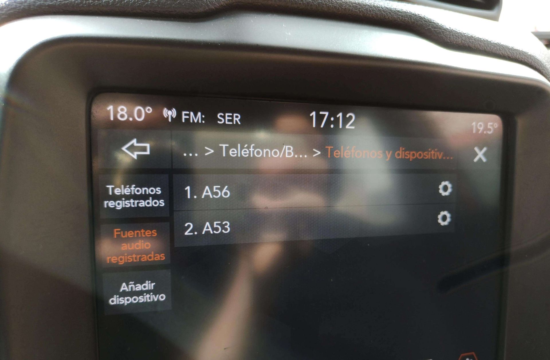 Jeep Renegade eHybrid 1.5 Limited ATX - foto 28