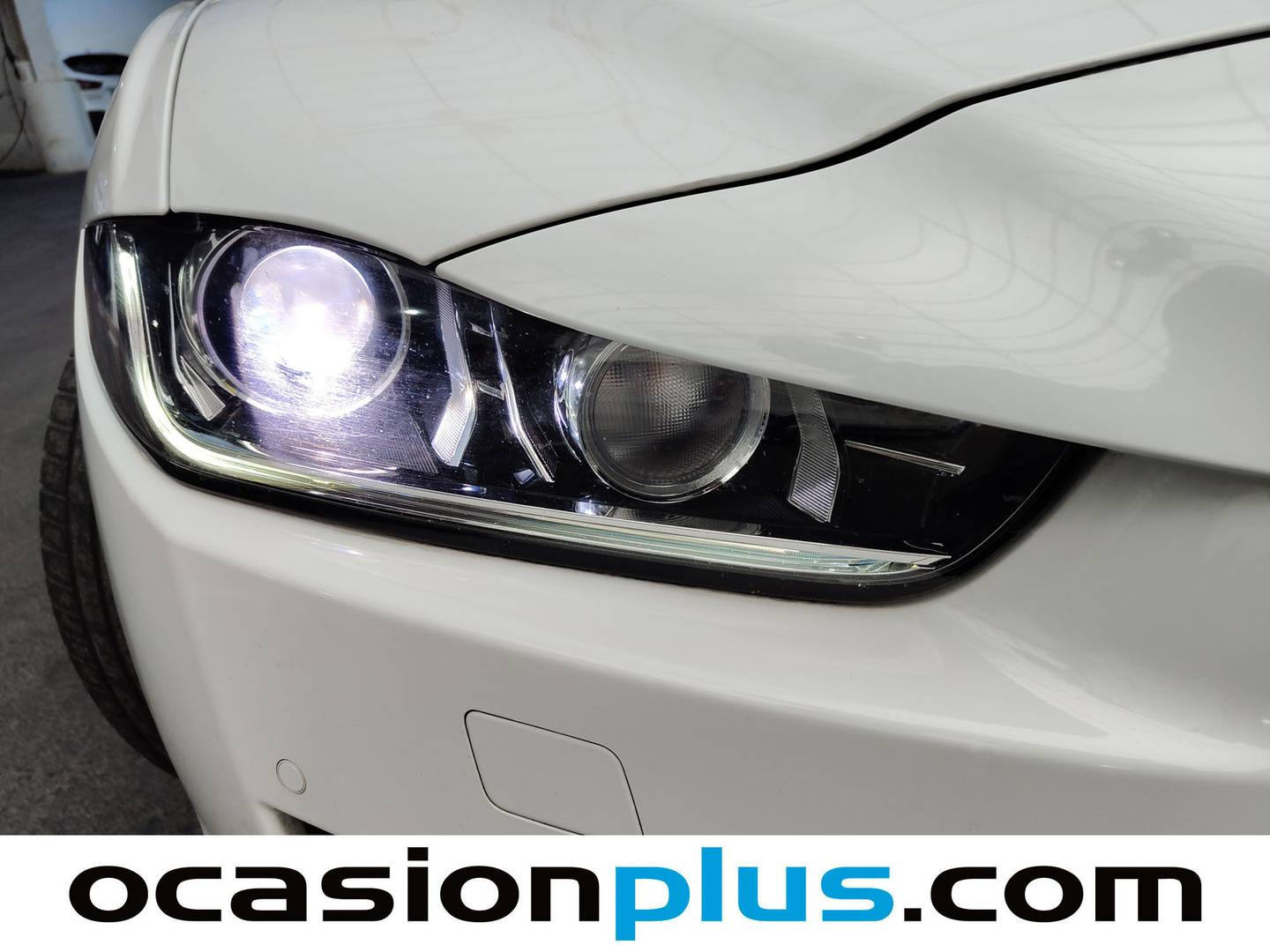 Extras del Jaguar XE Jaguar XE 2.0 Diesel XE-Pure RWD (180 CV)