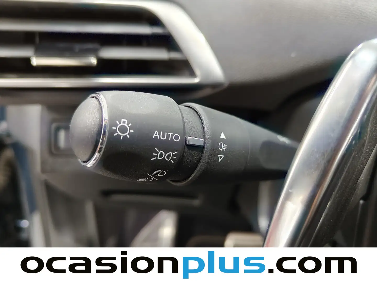 Foto Peugeot 3008 Peugeot 3008 PureTech 130 S&S GT EAT8 (130 CV)