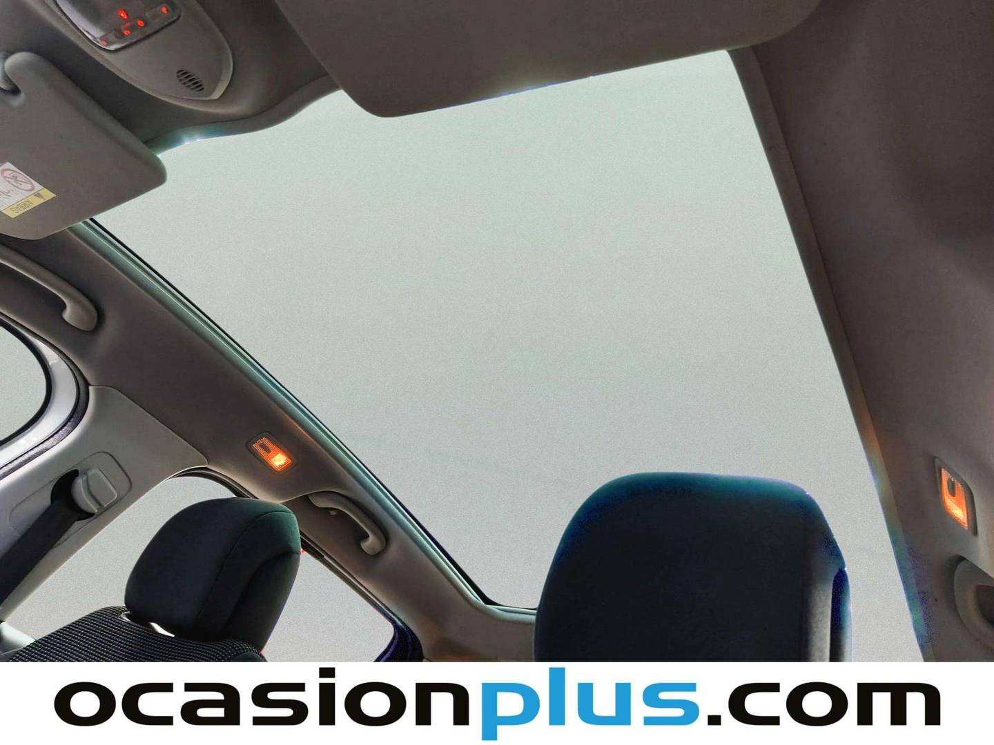 Equipamiento del Peugeot 5008 Peugeot 5008 1.6 BlueHDi FAP Allure  (120 CV) 7 plazas