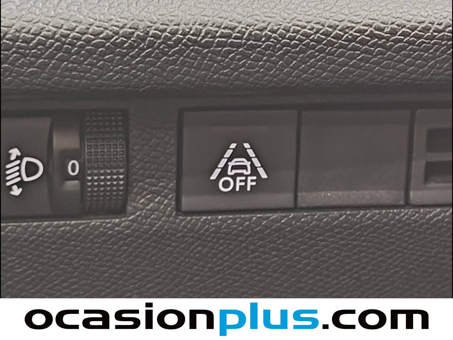 Equipamiento del Citroën C4 Citroen C4 PureTech 130 S&S Plus (131 CV)