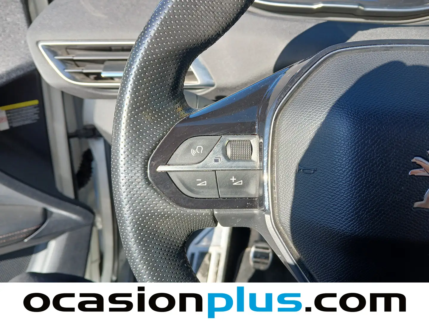 Foto Peugeot 3008 Peugeot 3008 PureTech 130 S&S GT Line (130 CV)