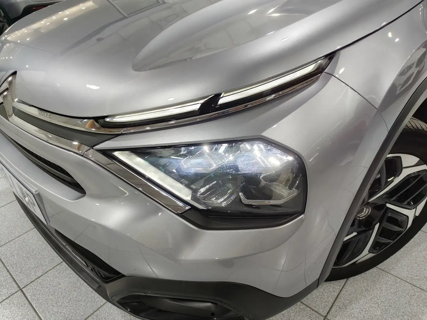 Foto Citroën C4 Citroen C4 BlueHDi 130 S&S Feel Pack EAT8 (130 CV)