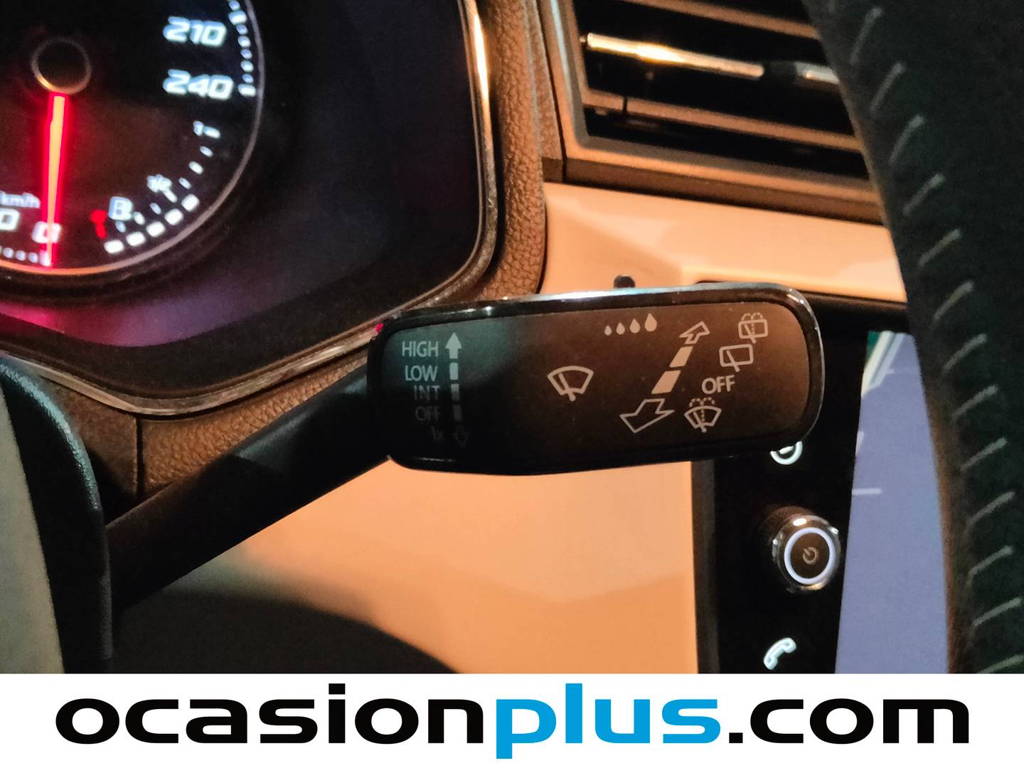 Foto Seat Arona SEAT Arona 1.0 TSI S&S Xcellence (115 CV)