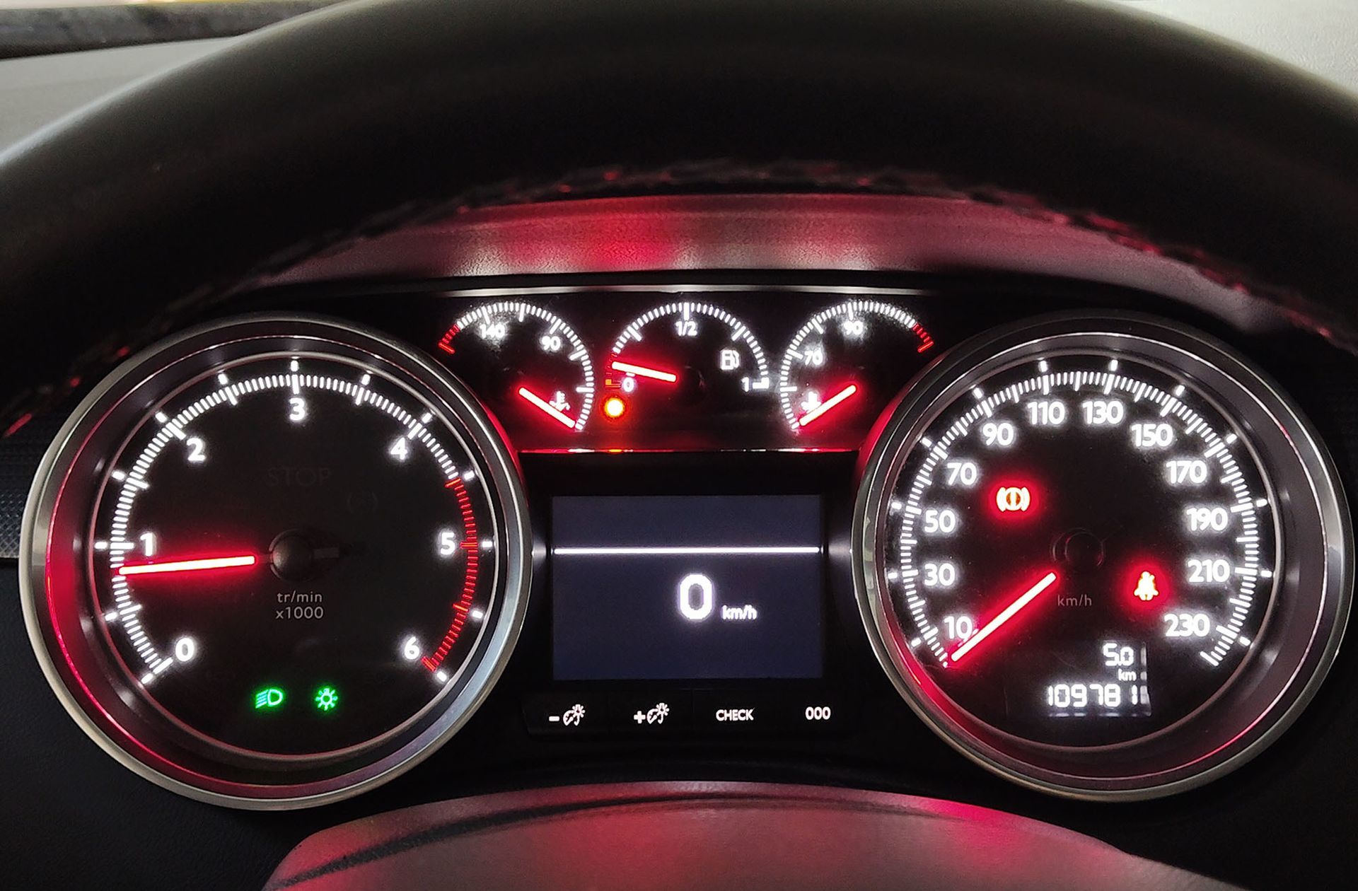 Peugeot 508 1.6 BlueHDi Active - foto 22