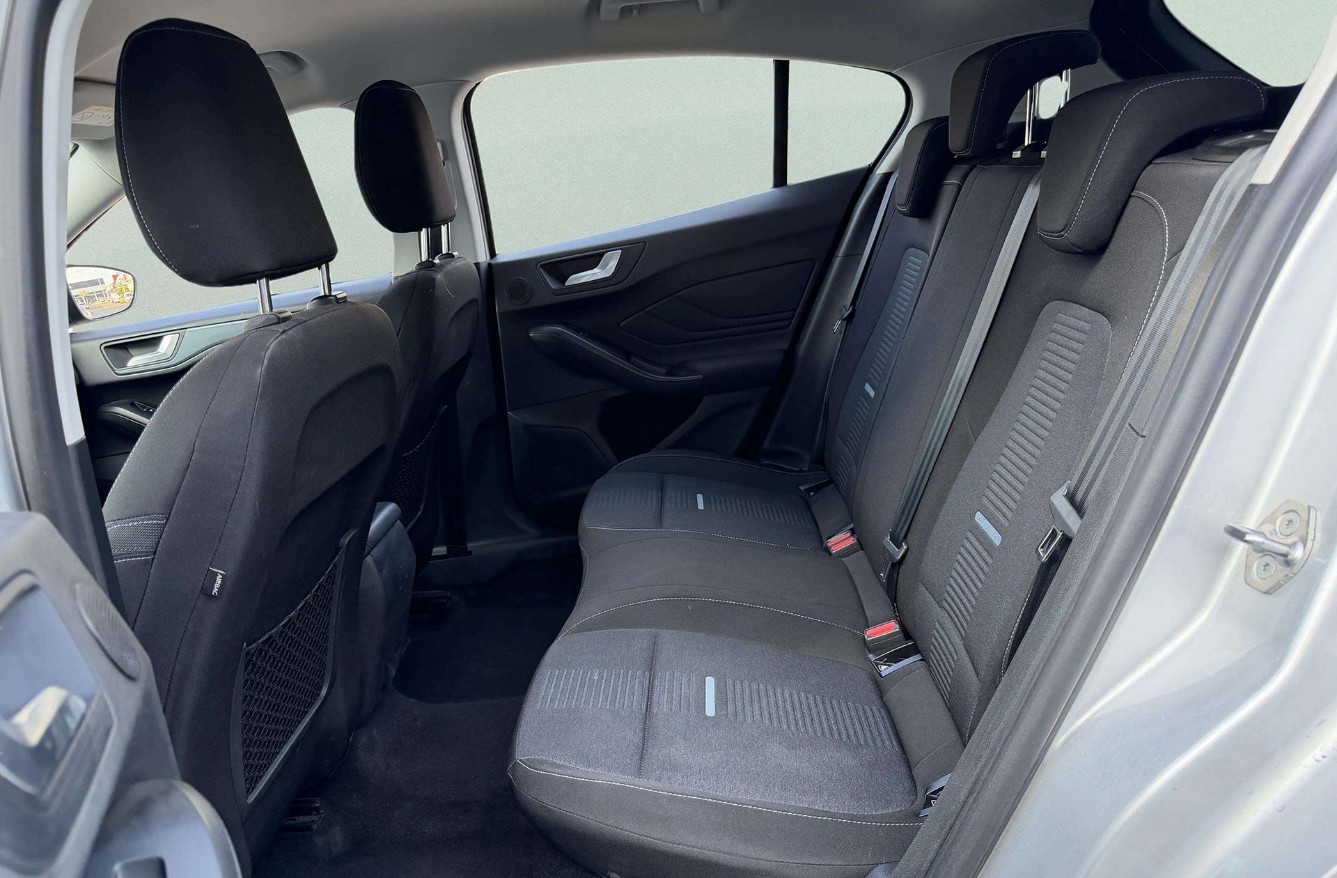 Ford Focus 1.0 EcoBoost MHEV Active - foto 12