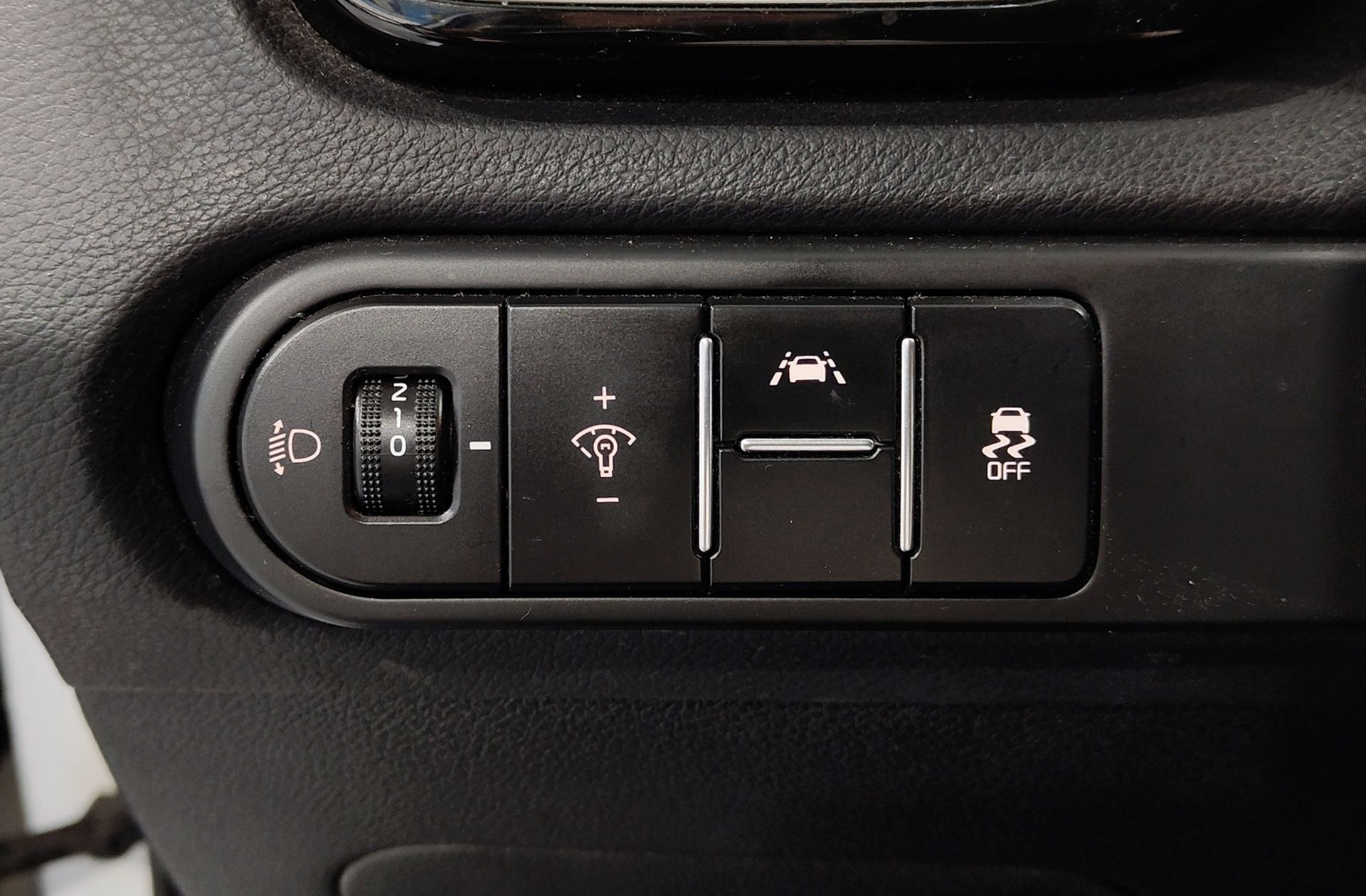 Kia Ceed 1.0 T-GDi Tech - foto 25