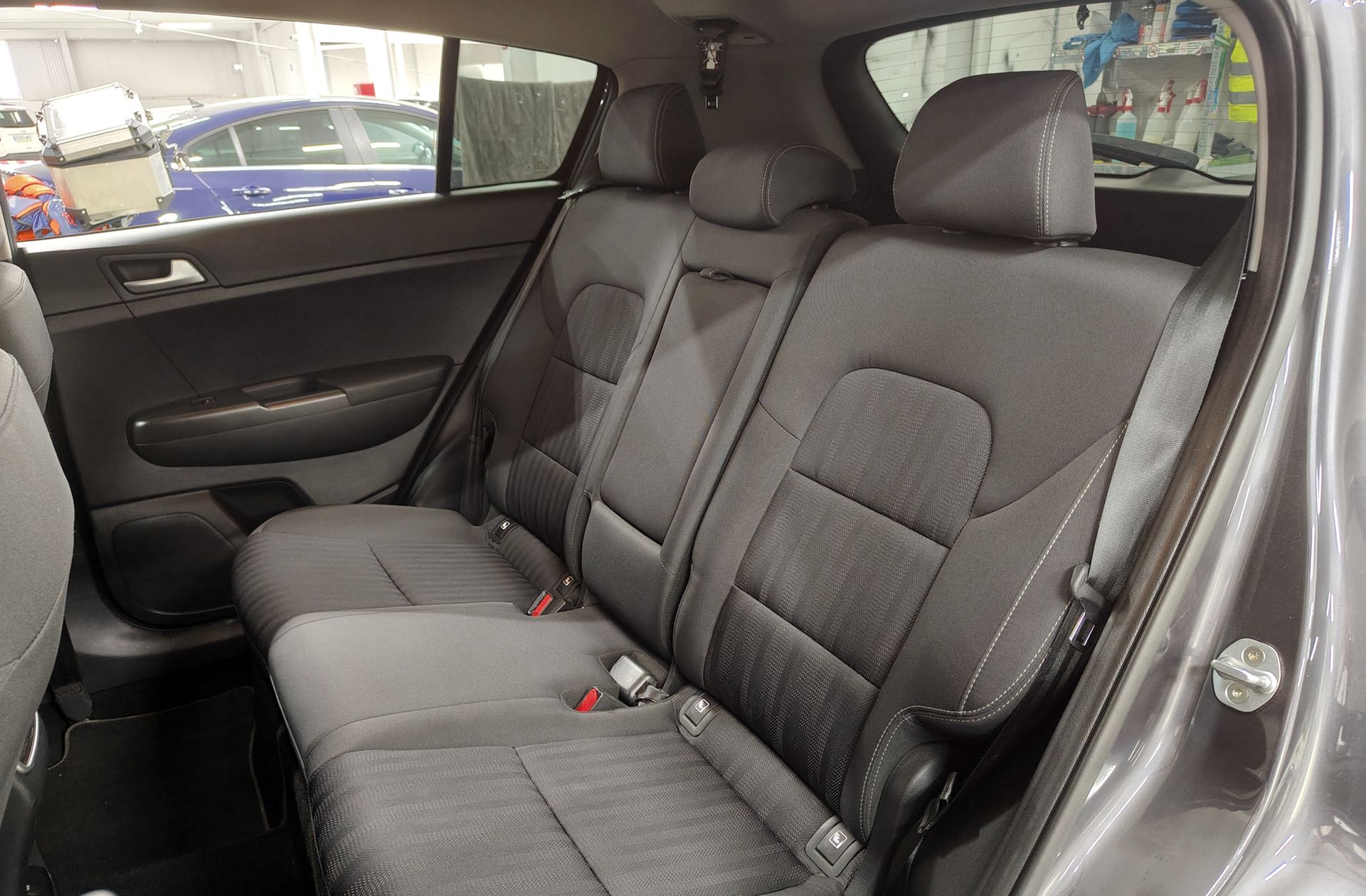 Kia Sportage 1.7 CRDi Business Eco-Dynamic 4x2 - foto 12