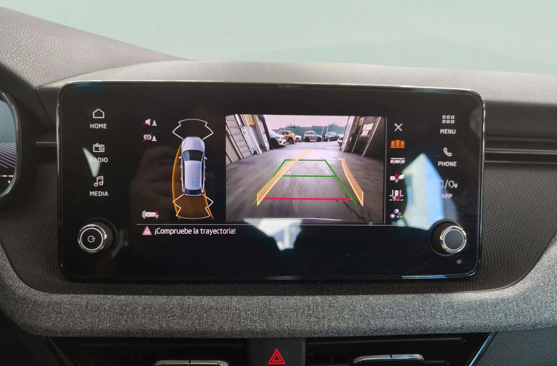 Škoda Scala 1.0 TSI Selection DSG - foto 8