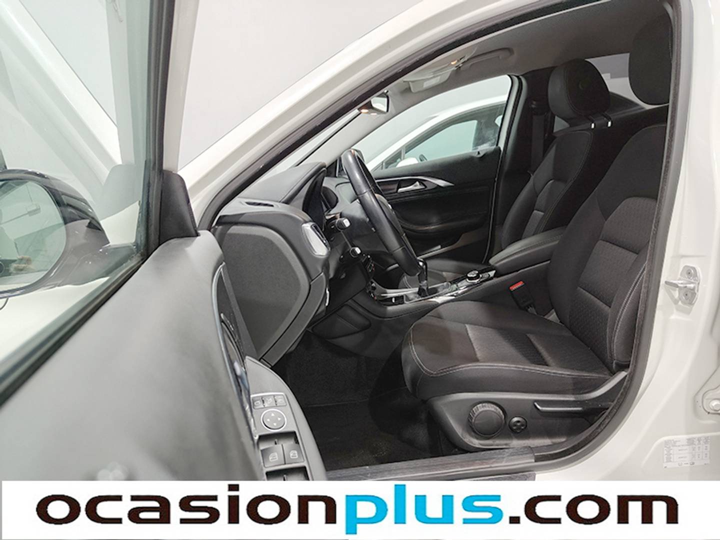 Foto Infiniti Q30 Infiniti Q30 1.6T Premium (122 CV)