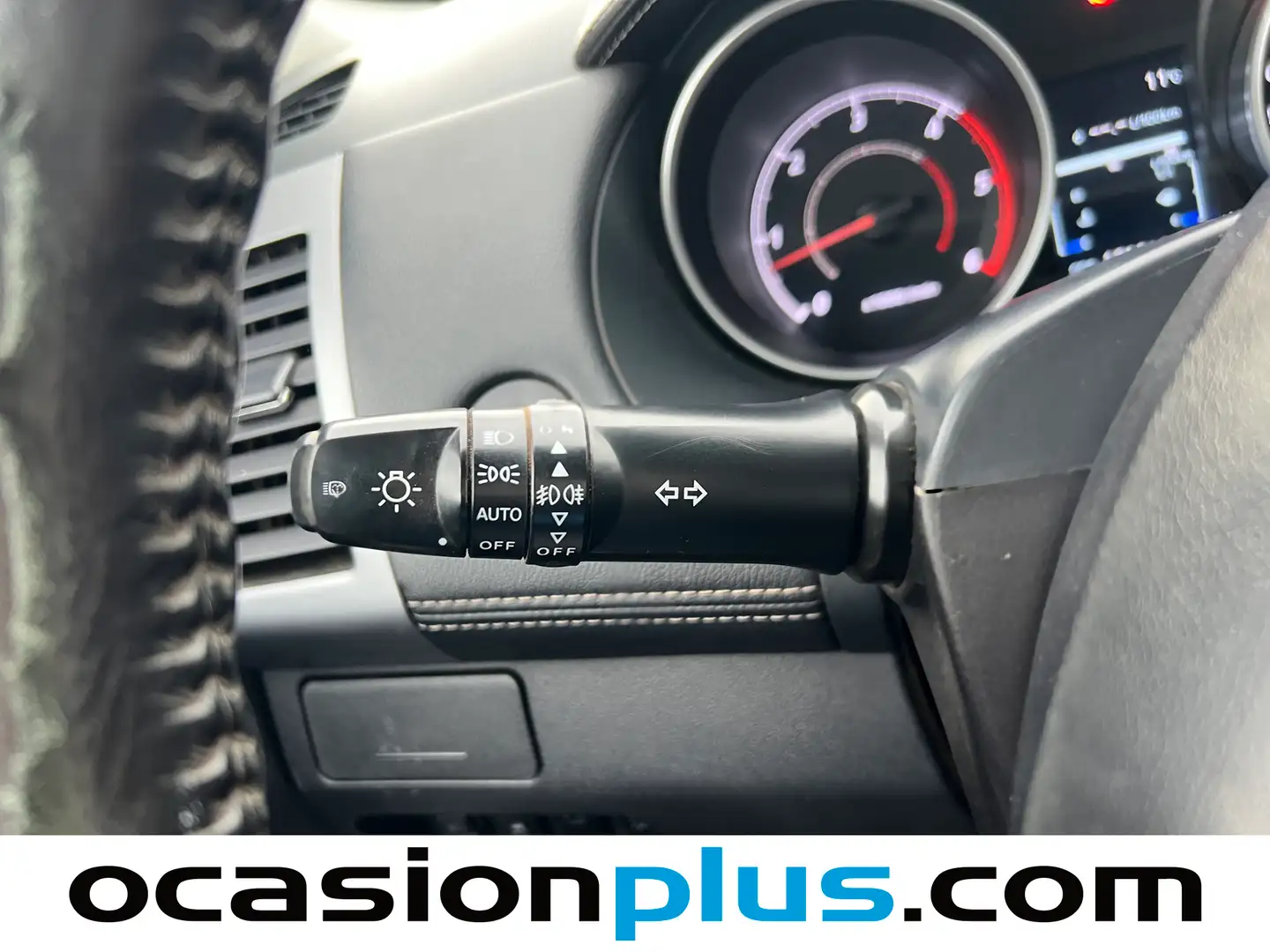 Foto Mitsubishi Outlander Mitsubishi Outlander 220 DI-D Motion 4WD (177 CV) 7 Plazas