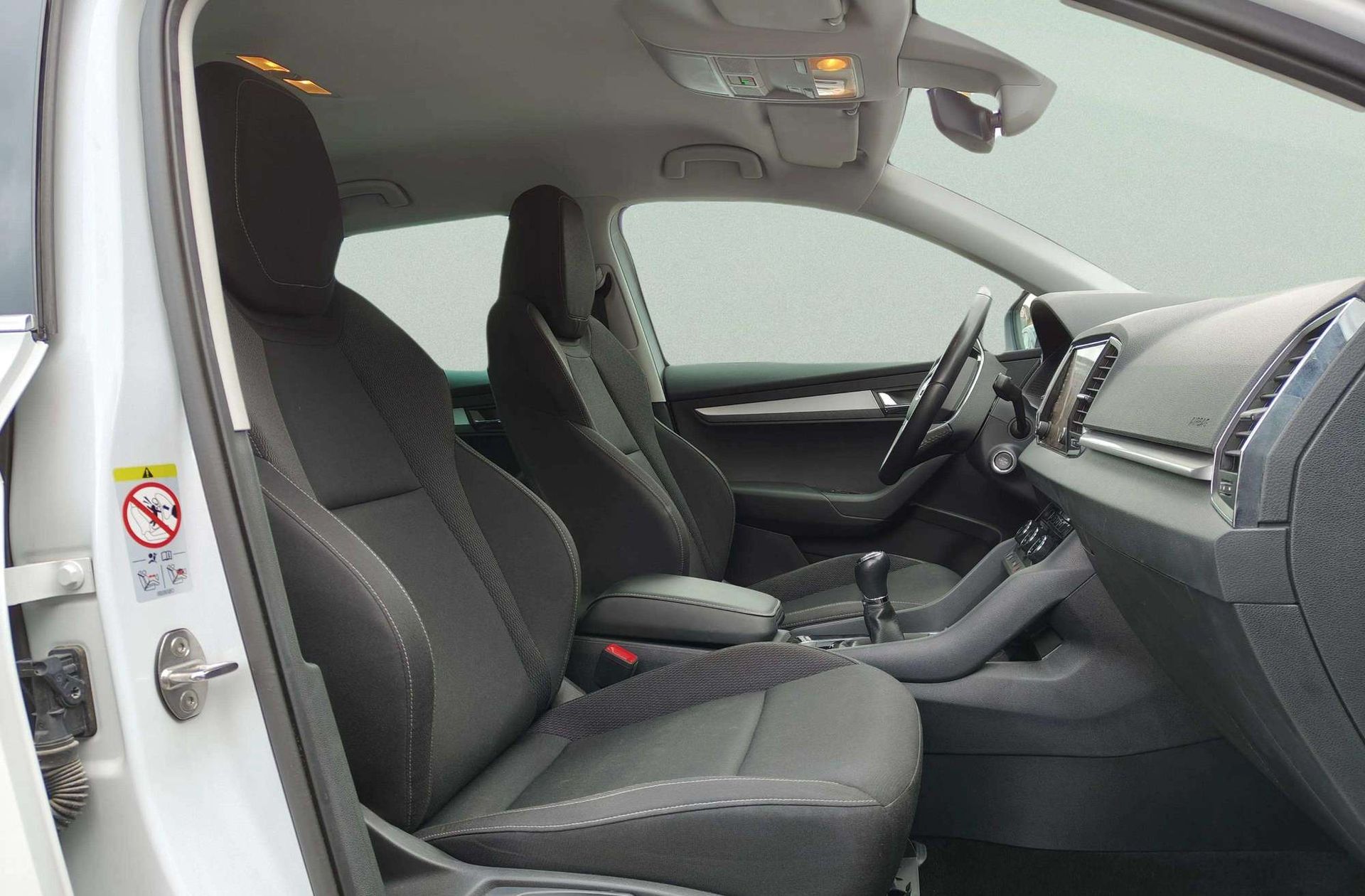 Škoda Karoq 2.0 TDI Selection - foto 19