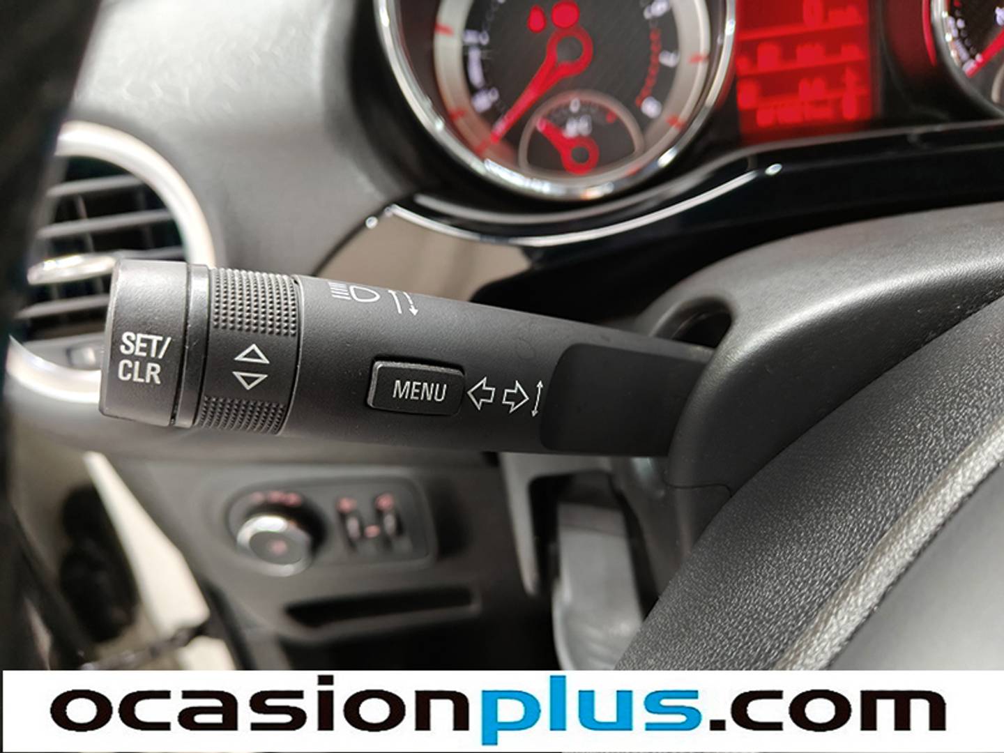 Foto Opel Adam Opel Adam 1.4 XEL Rocks (87 CV)