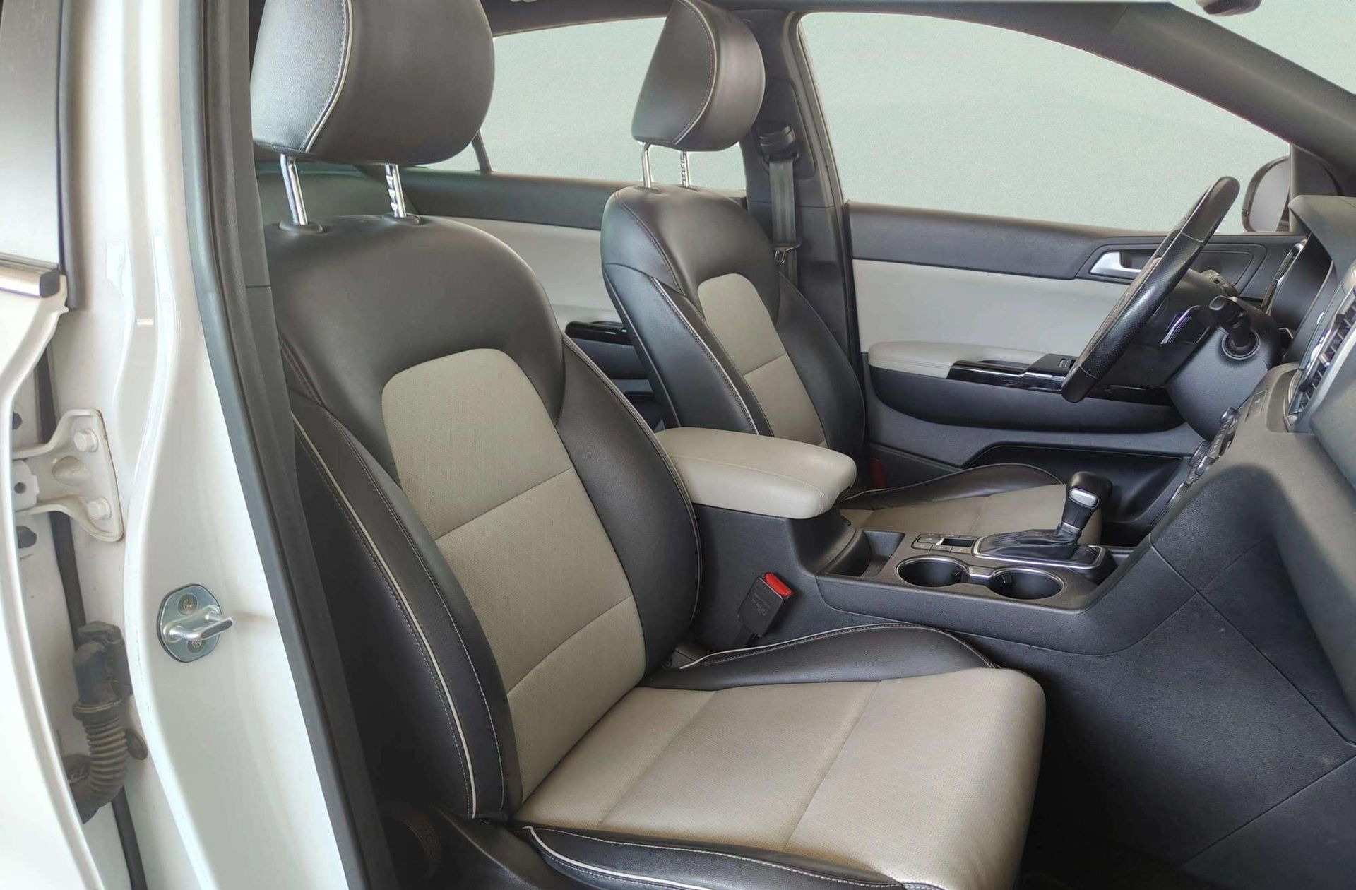 Kia Sportage 1.6 T-GDi GT Line DCT 4x4 - foto 19
