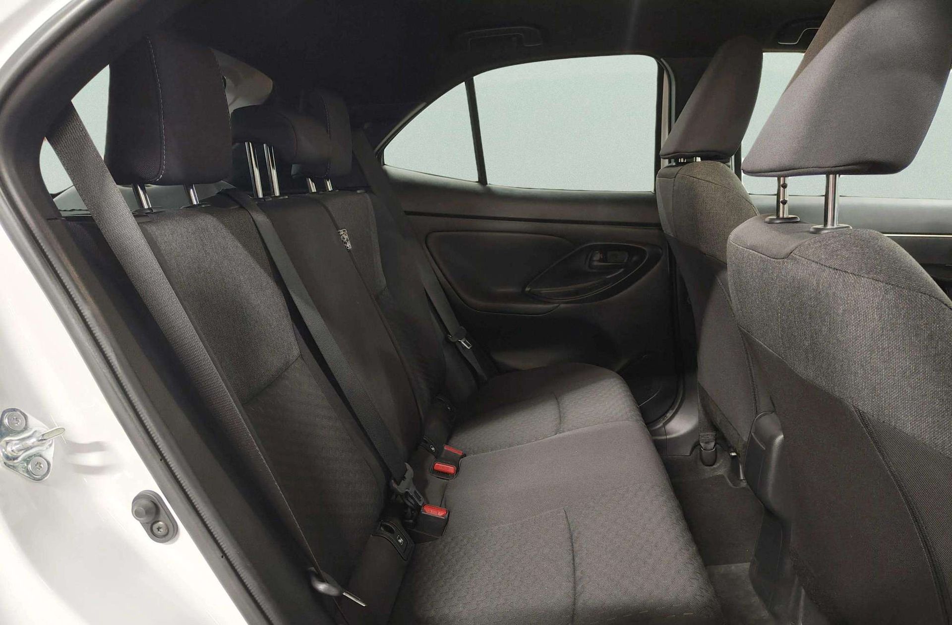 Toyota Yaris Cross 130H Active Plus - foto 17