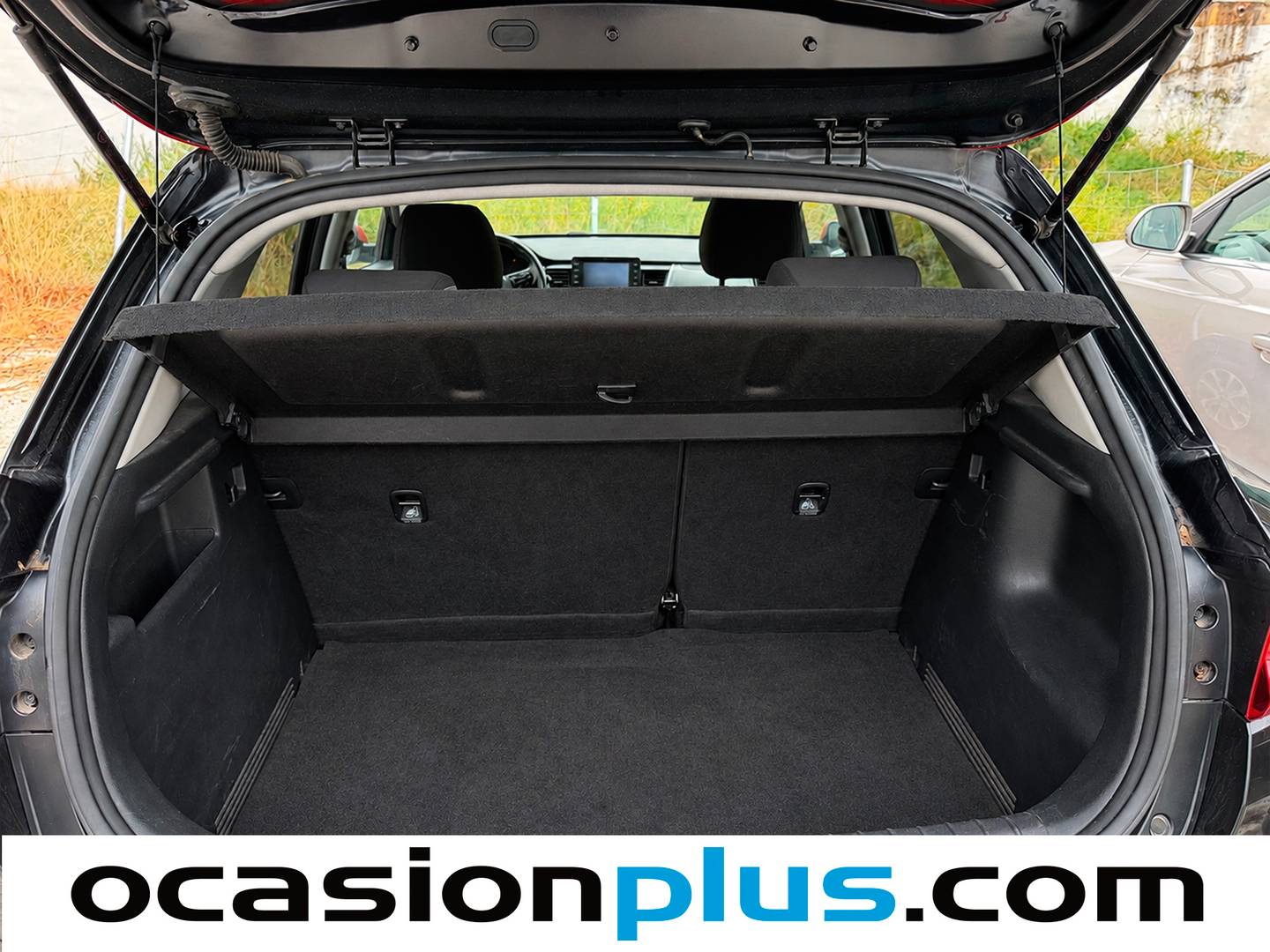 Fotos maletero KIA Stonic KIA Stonic 1.0 T-GDi Drive (100 CV)