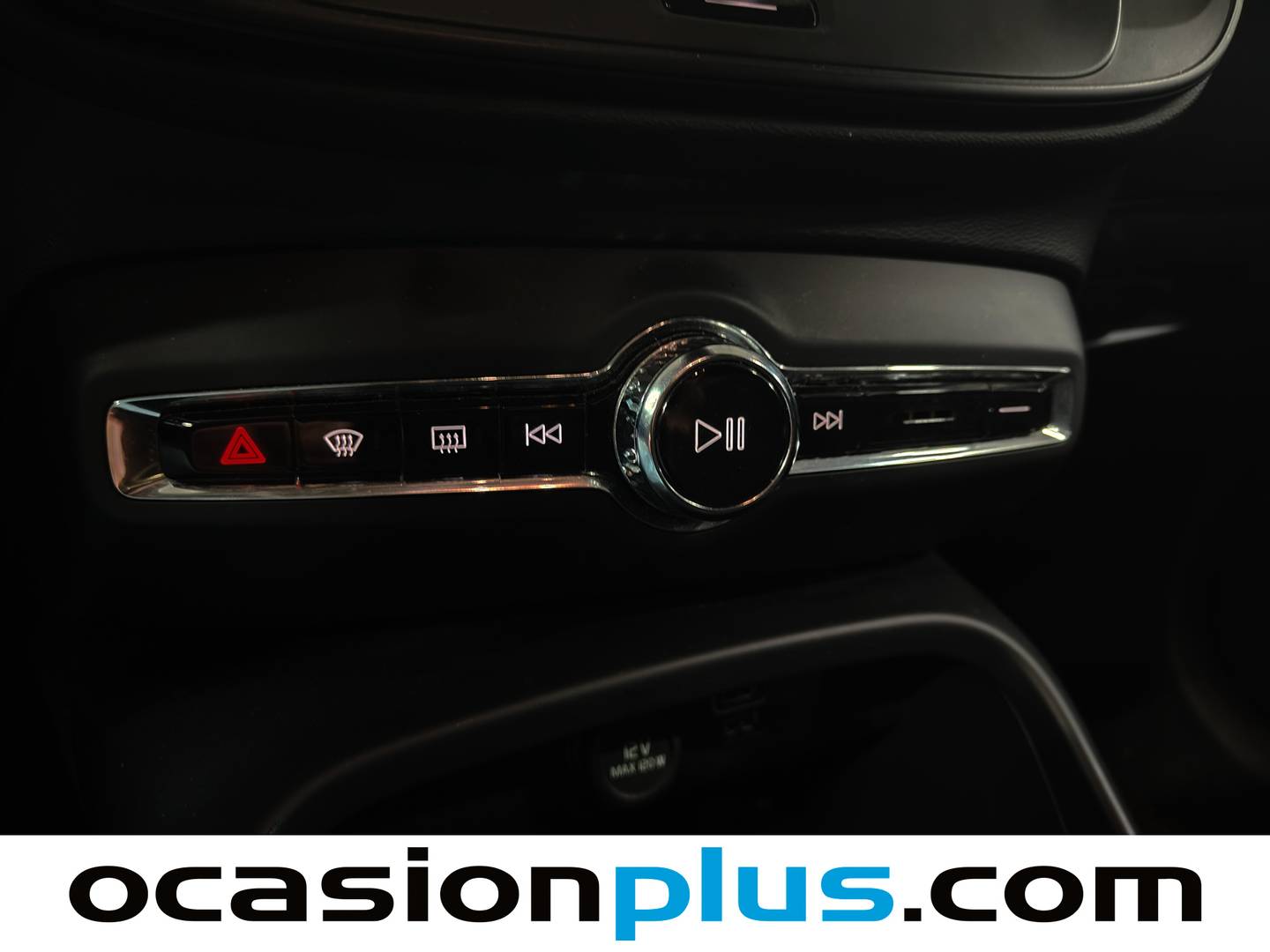 Foto Volvo XC40 Volvo XC40 T2 Momentum Core Auto (129 CV)