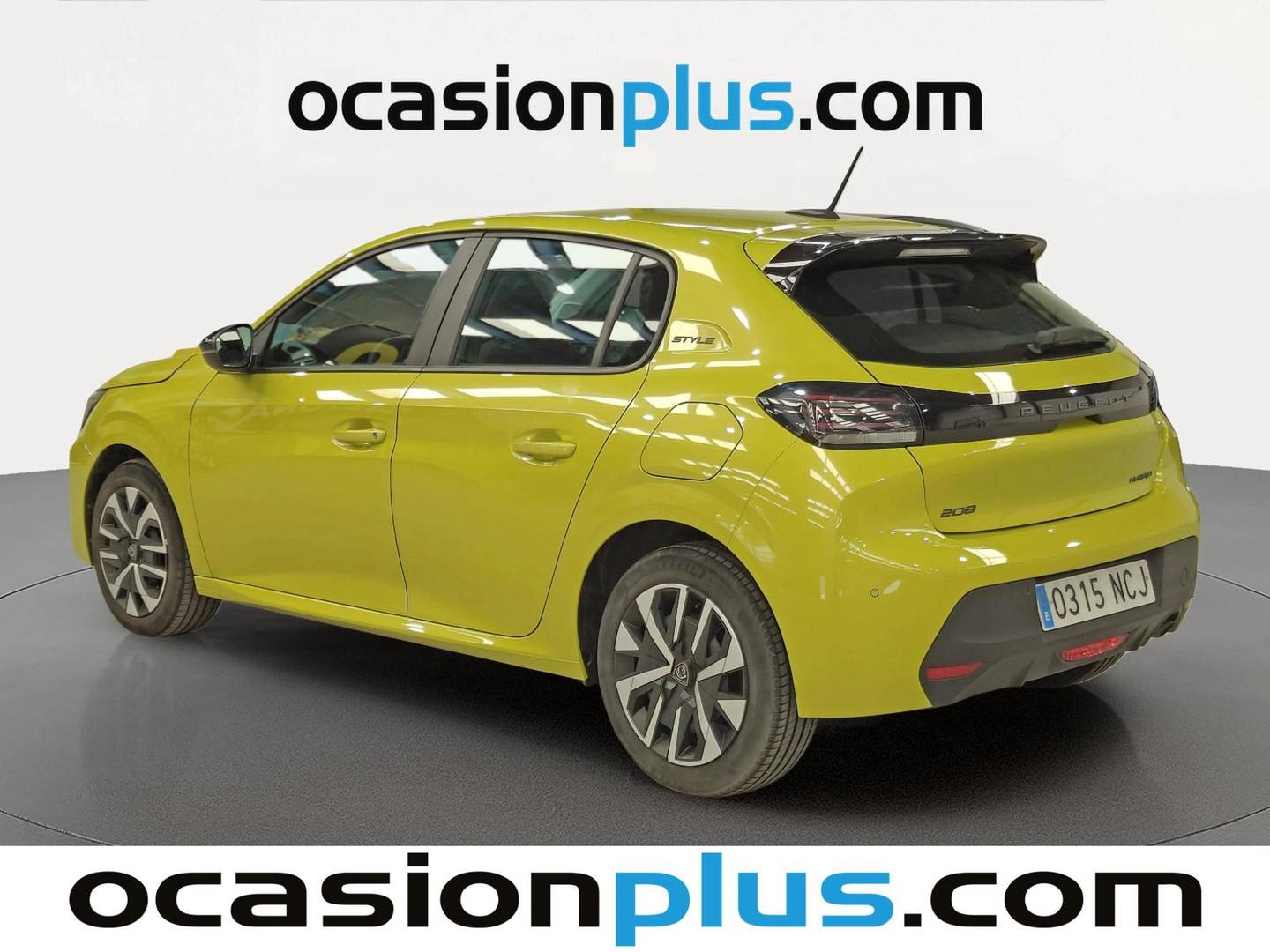 Foto trasera Peugeot 208 Peugeot 208 Style Hybrid 110 eDCS6 (110 CV) izquierda