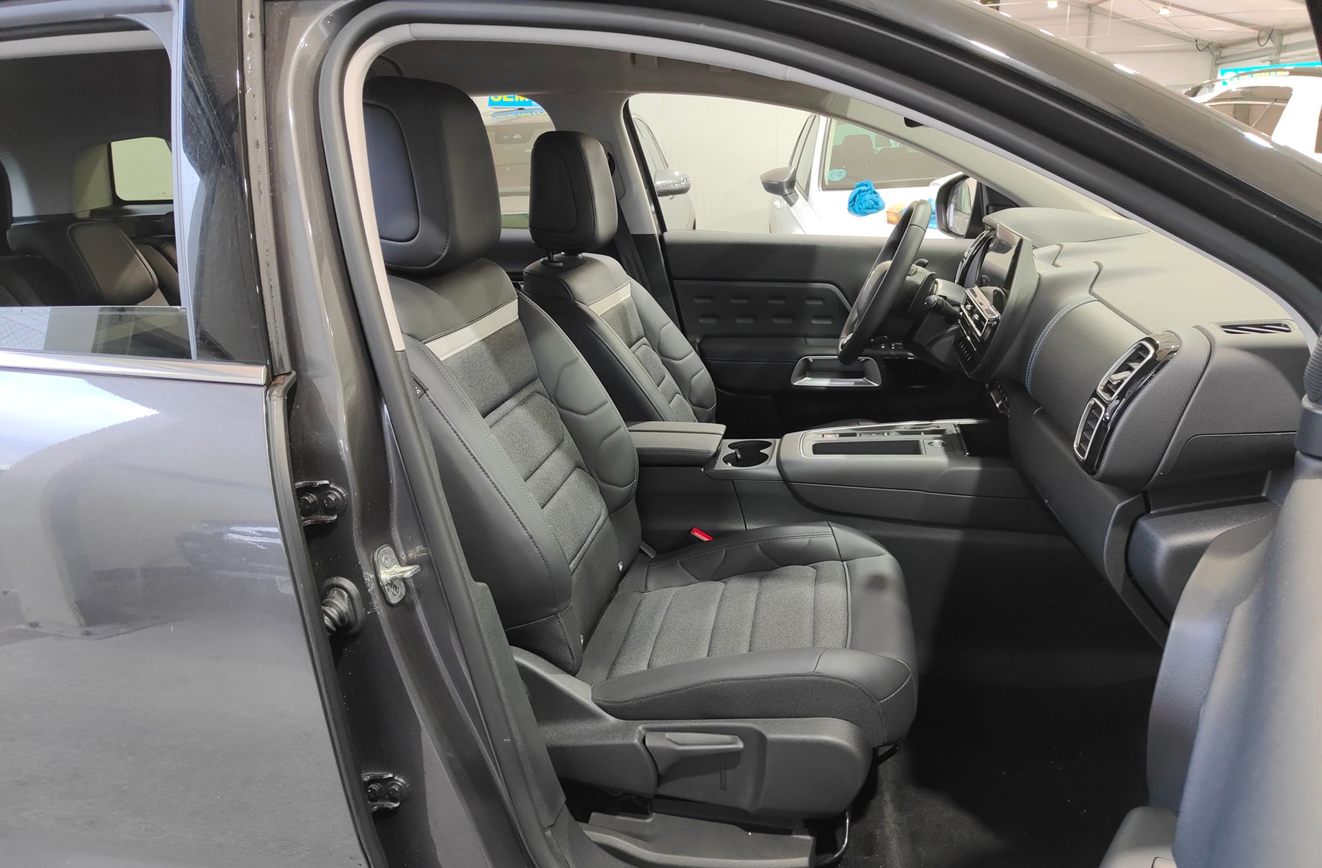 Citroën C5 Aircross Plug-in Hybrid 180 Plus e-EAT8 - foto 19