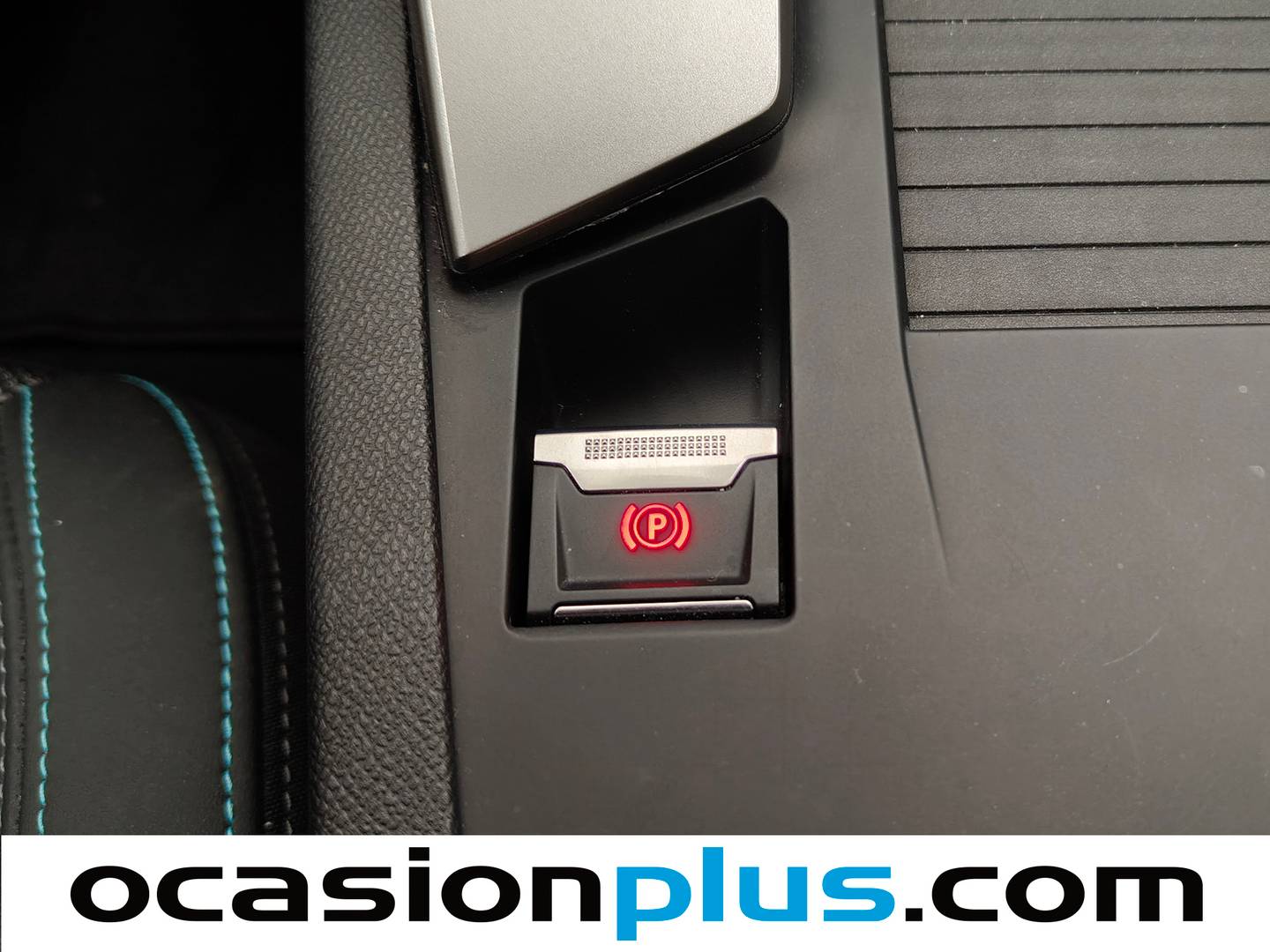 Peugeot 408 Peugeot 408 Allure Hybrid eDCS6 (136 CV) 2025