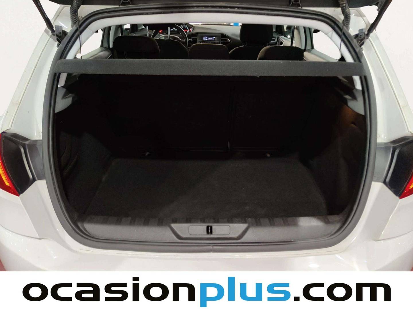 Fotos maletero Peugeot 308 Peugeot 308 Access PureTech (82 CV)
