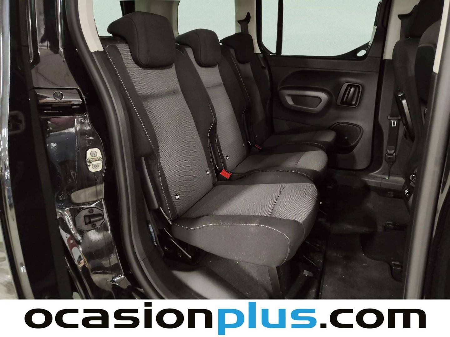 Foto Toyota Proace City Verso Toyota Proace City Verso 1.2 Family Active L1 Auto (131 CV)