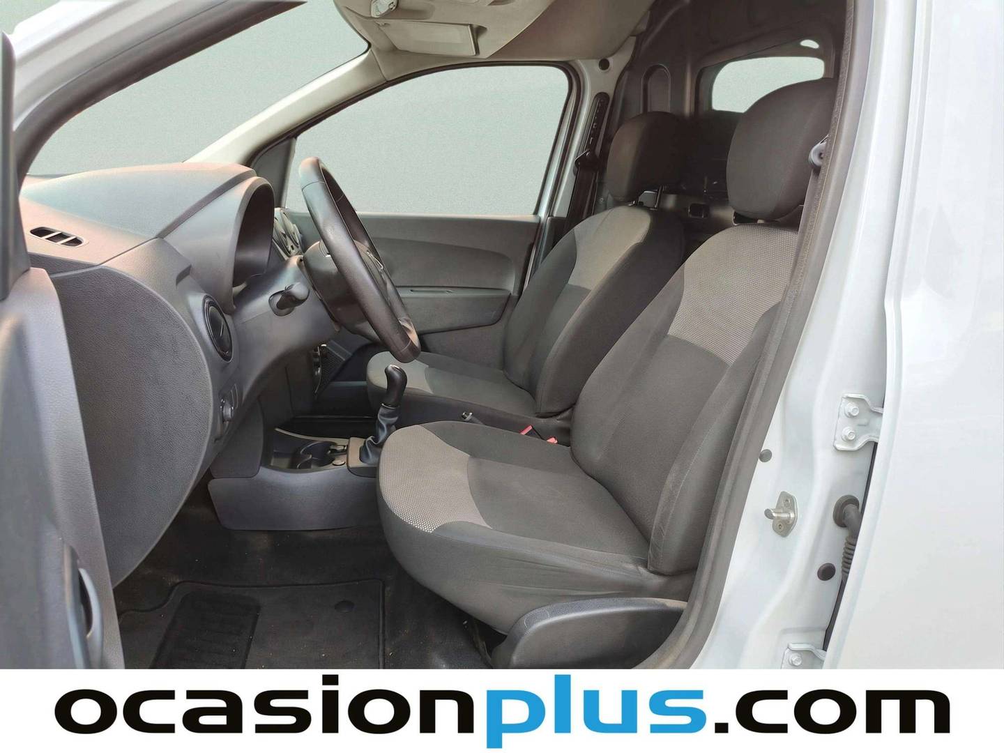 Foto asientos delanteros Dacia Dokker Dacia Dokker Van 1.6 GLP Ambiance (98 CV)