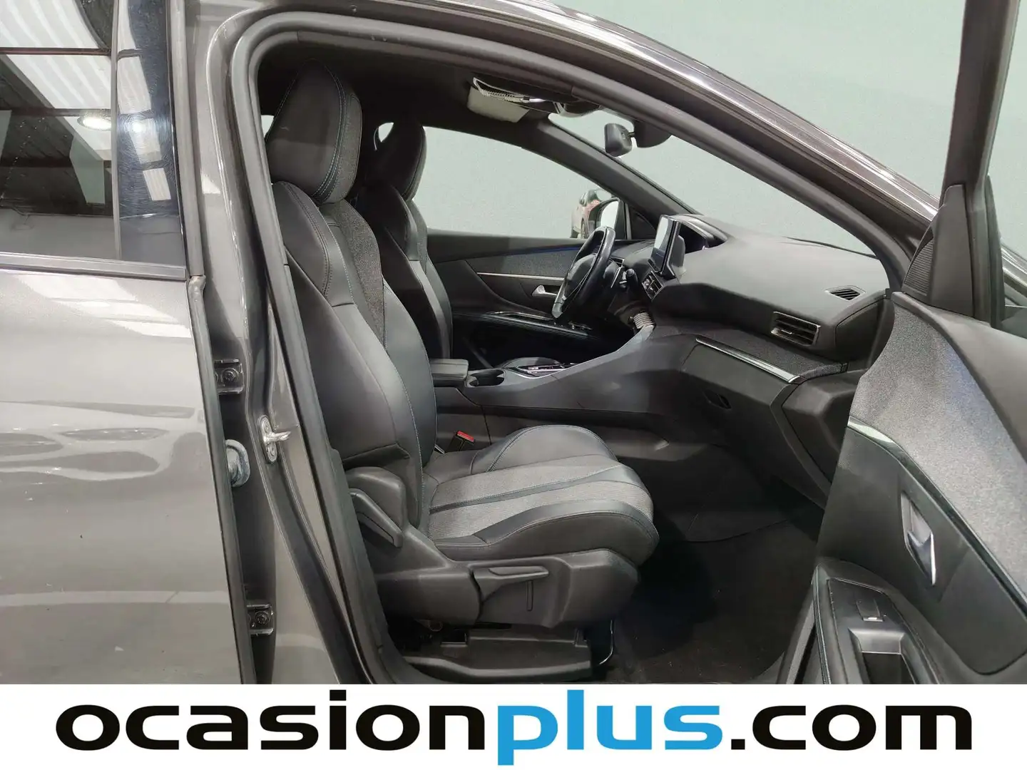 Foto Peugeot 5008 Peugeot 5008 PureTech 130 S&S Allure Pack EAT8 (130 CV) 7 Plazas