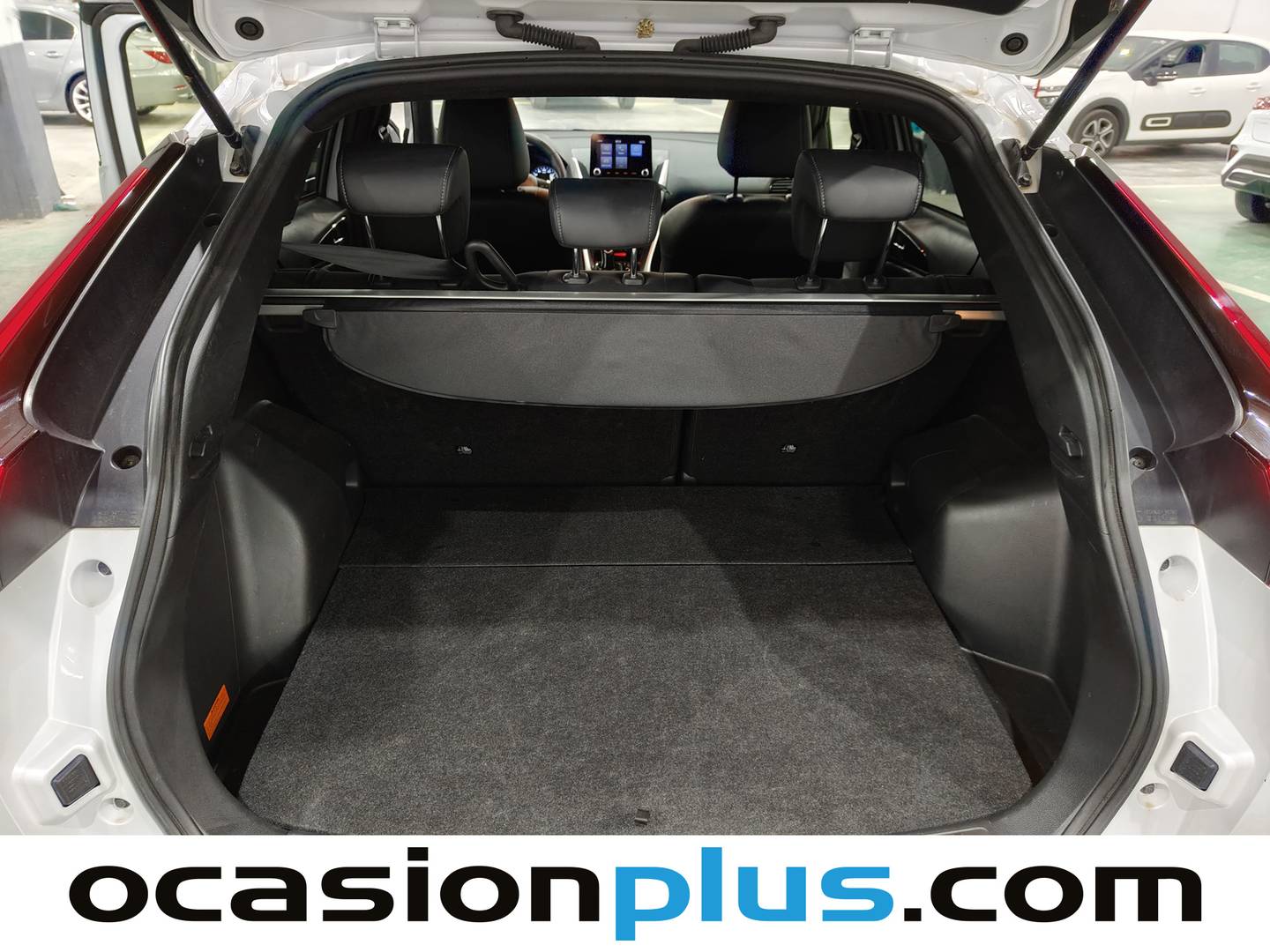 Fotos maletero Mitsubishi Eclipse Cross Mitsubishi Eclipse Cross 2.4 PHEV Kaiteki 4WD Auto (188 CV)
