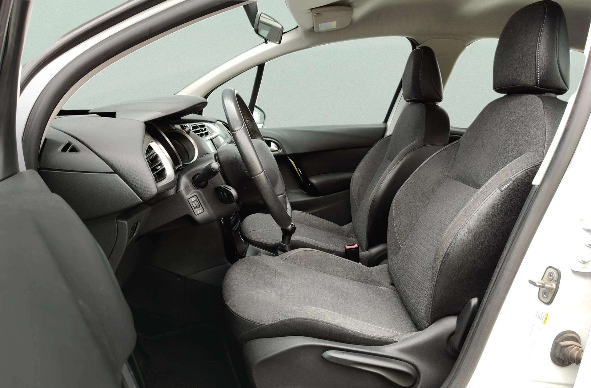 Citroën C3 PureTech 82 Live Edition - foto 9