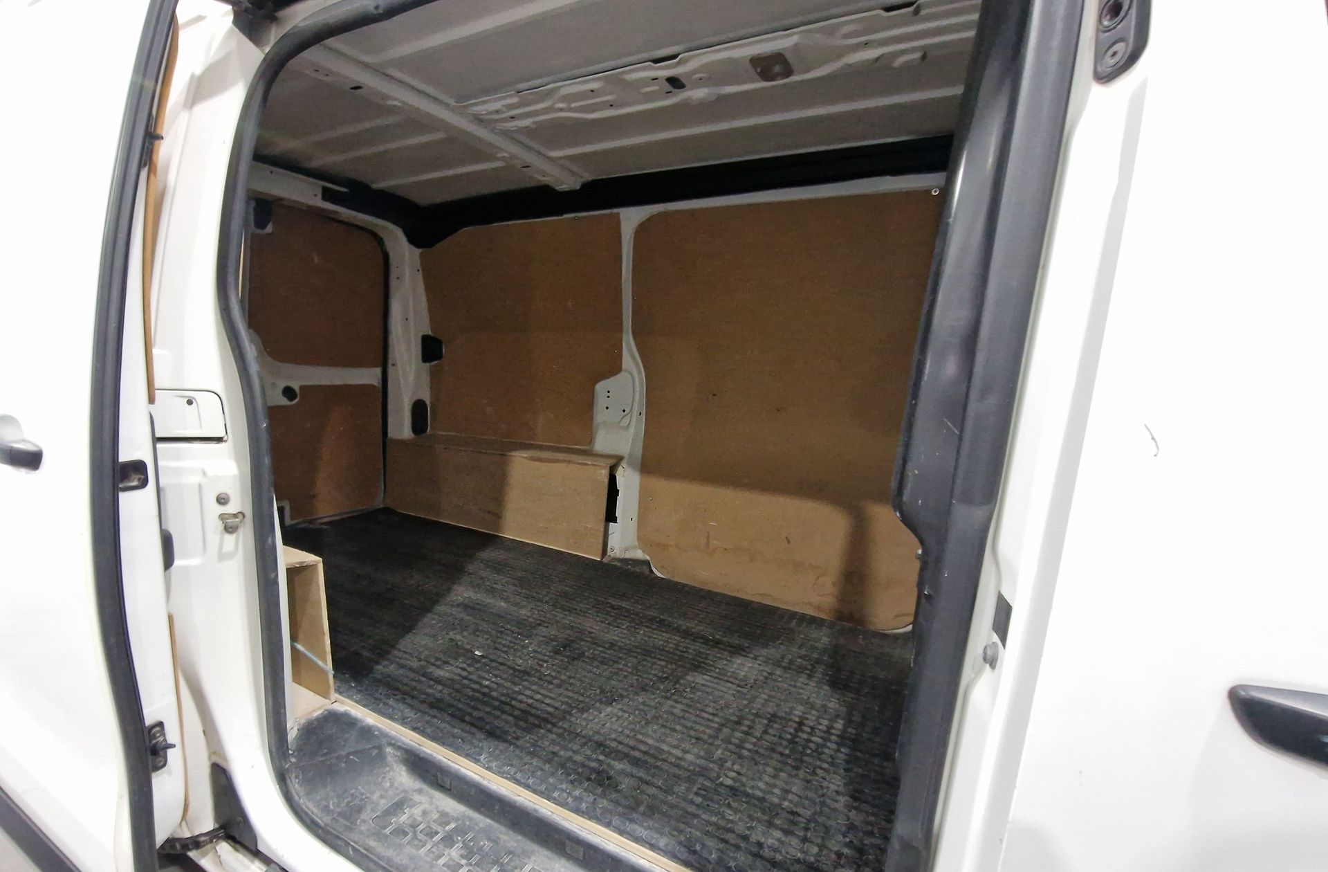 Peugeot Expert Furgon 1.6 BlueHDi Pro Standard - foto 12