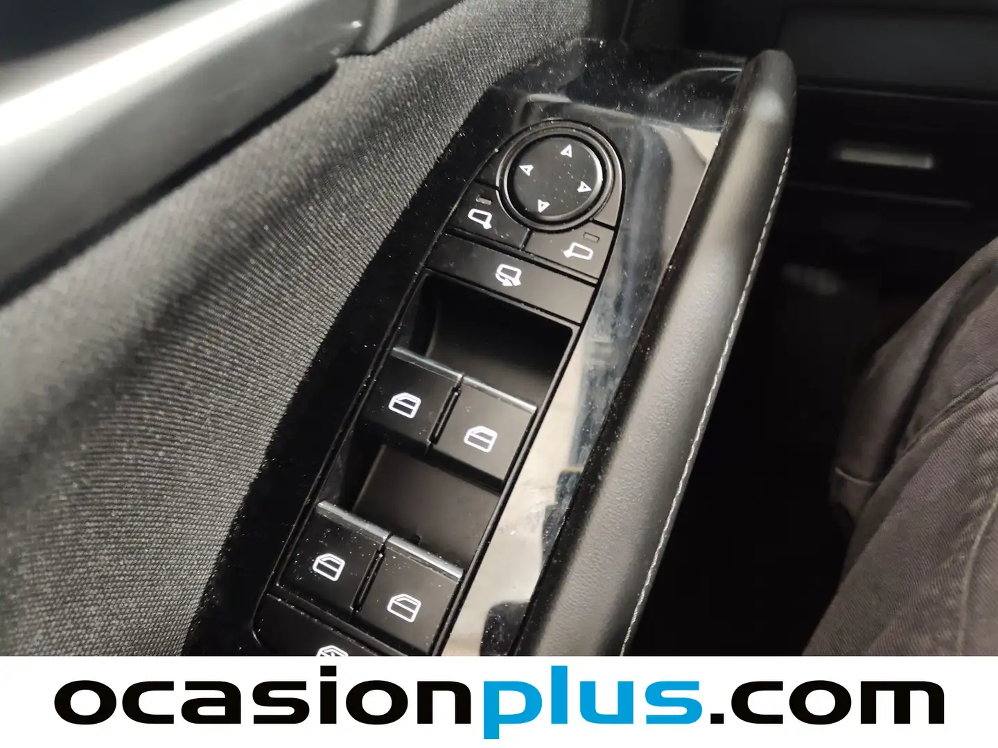 Foto Mazda CX-30 Mazda CX-30 2.5 e-Skyactive G MHEV Prime-Line (140 CV)