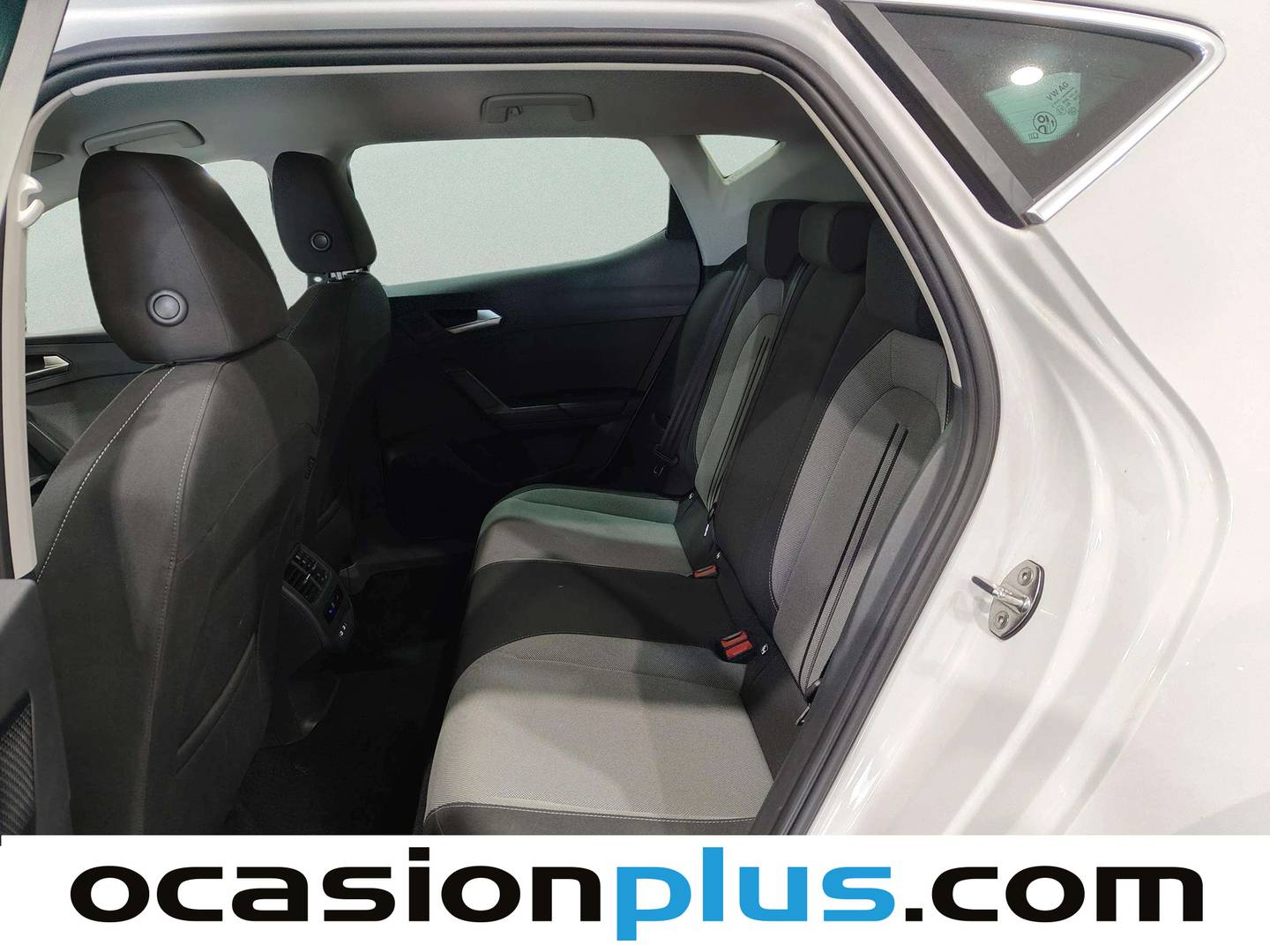 Foto asientos traseros Seat León Seat León 1.5 eTSI Style XL DSG (116 CV)