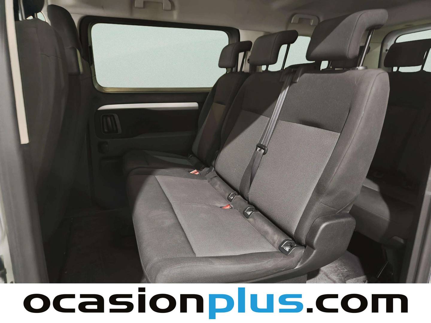 Foto asientos traseros Toyota Proace Verso Toyota Proace Verso 2.0D VX Plus Shuttle L1 (145 CV) 9 Plazas