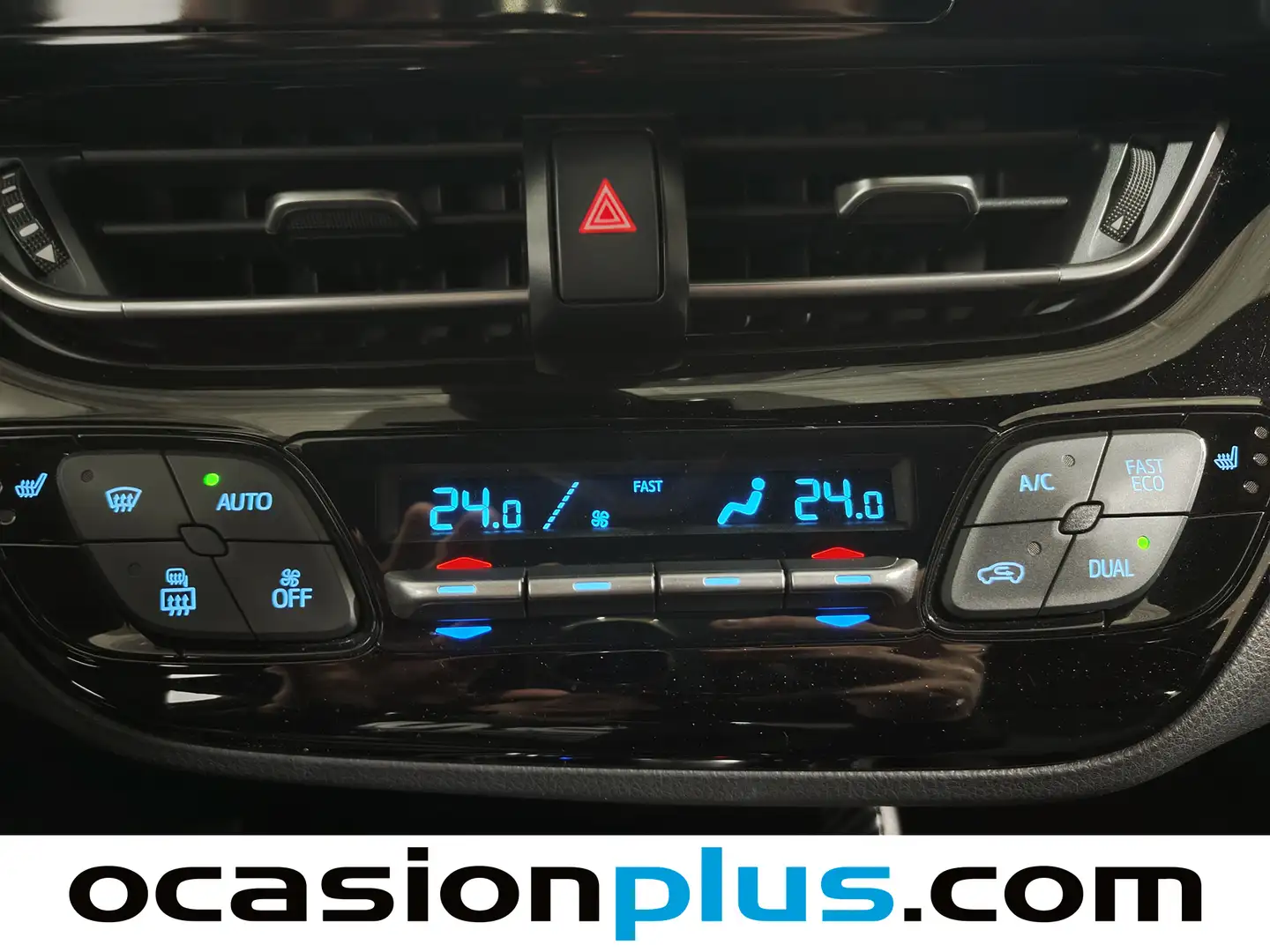 Foto Toyota C-HR Toyota C-HR 1.8 125H Advance (122 CV)