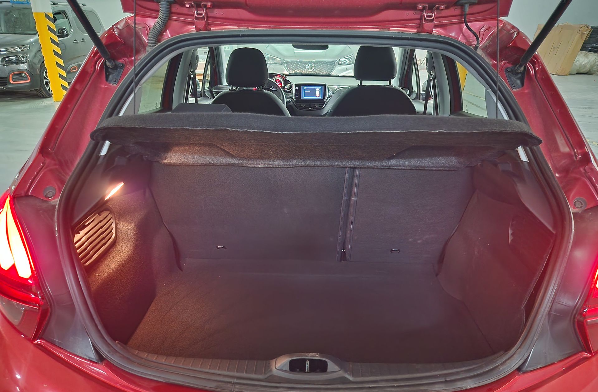 Peugeot 208 PureTech Signature - foto 16