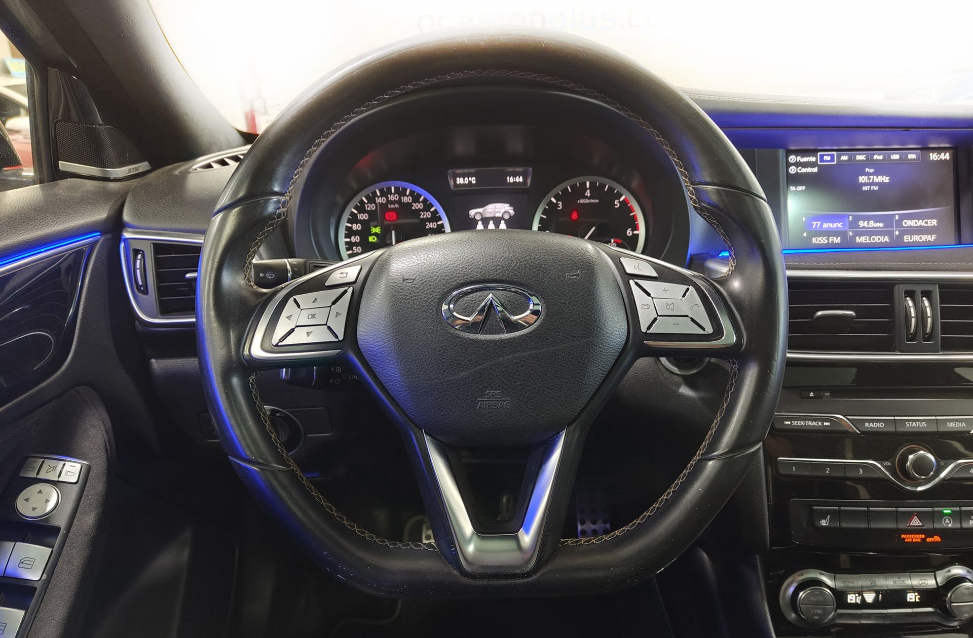 Infiniti Q30 1.5D Sport - foto 28
