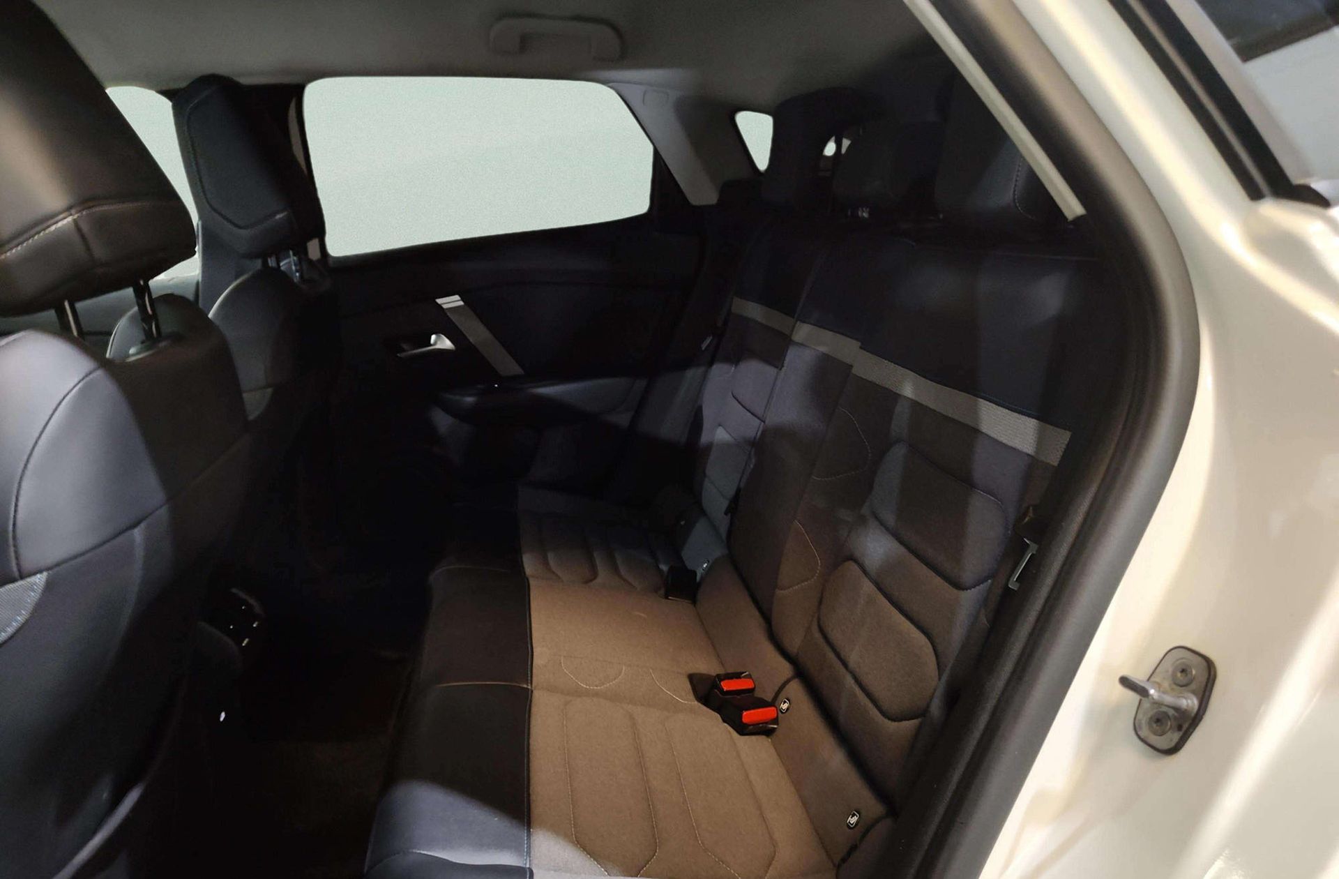 Citroën C4 BlueHDi 130 Feel Pack EAT8 - foto 12