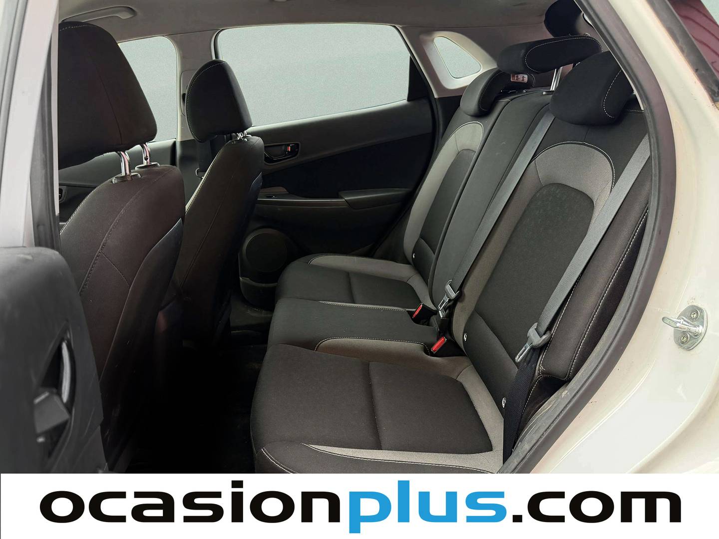 Foto asientos traseros Hyundai Kona Hyundai Kona 1.6 GDI HEV Klass DT (141 CV)