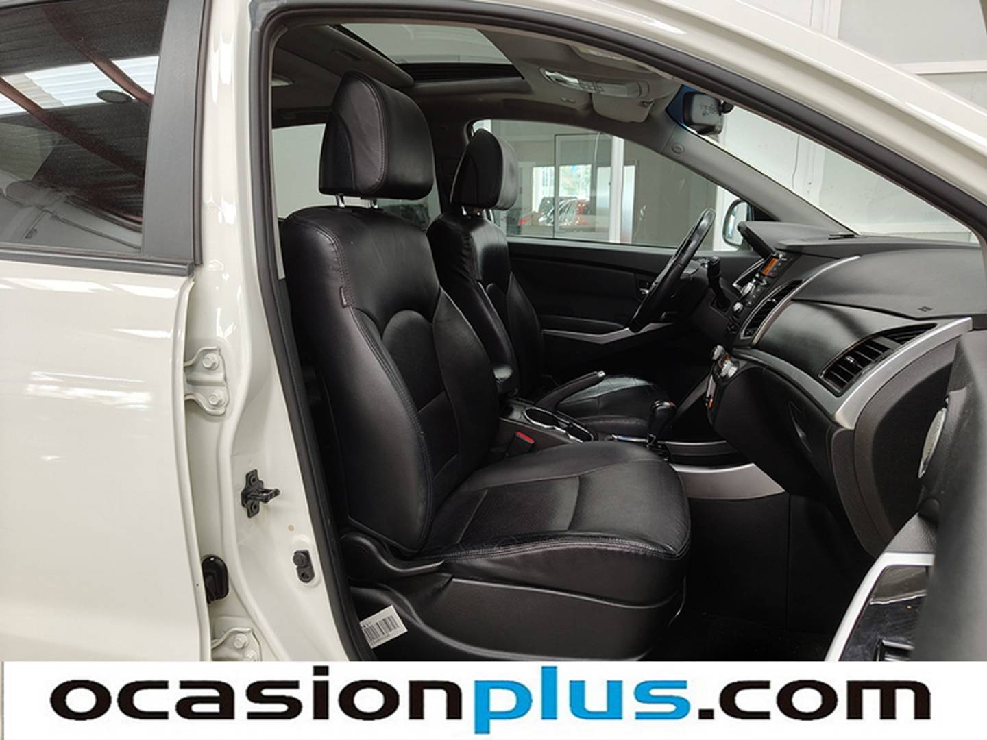Foto SsangYong Korando Ssangyong Korando D20T Premium Auto 4x2 (175 CV)